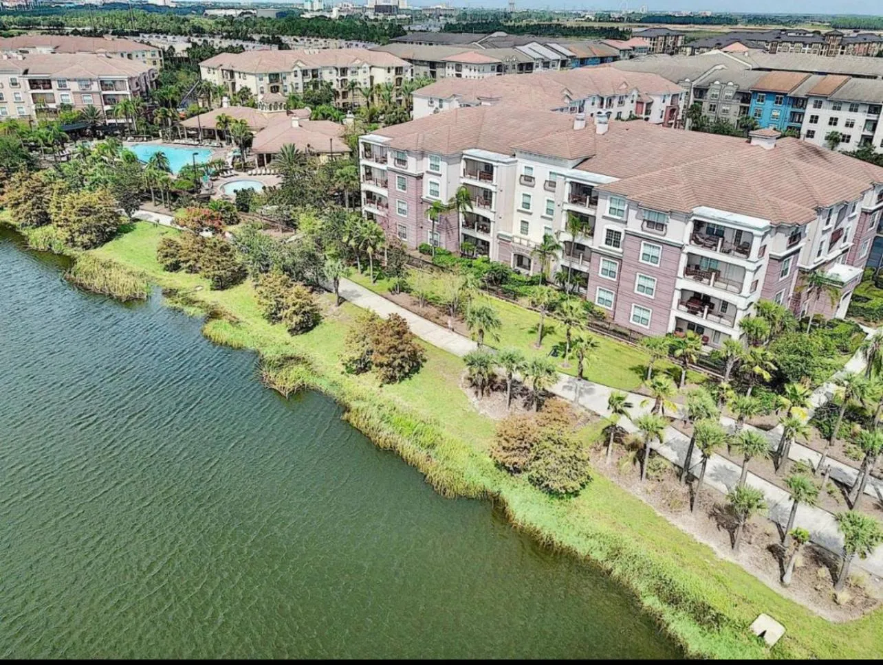 Property building in Executive 3 Bedroom Villa at Universal,Convention Center, Vista Cay