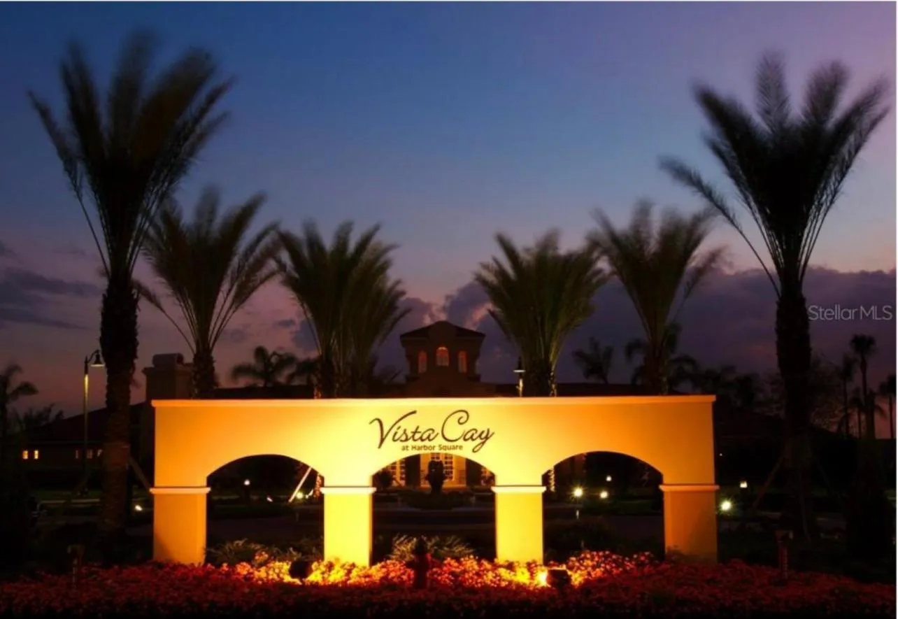 Night in Executive 3 Bedroom Villa at Universal,Convention Center, Vista Cay