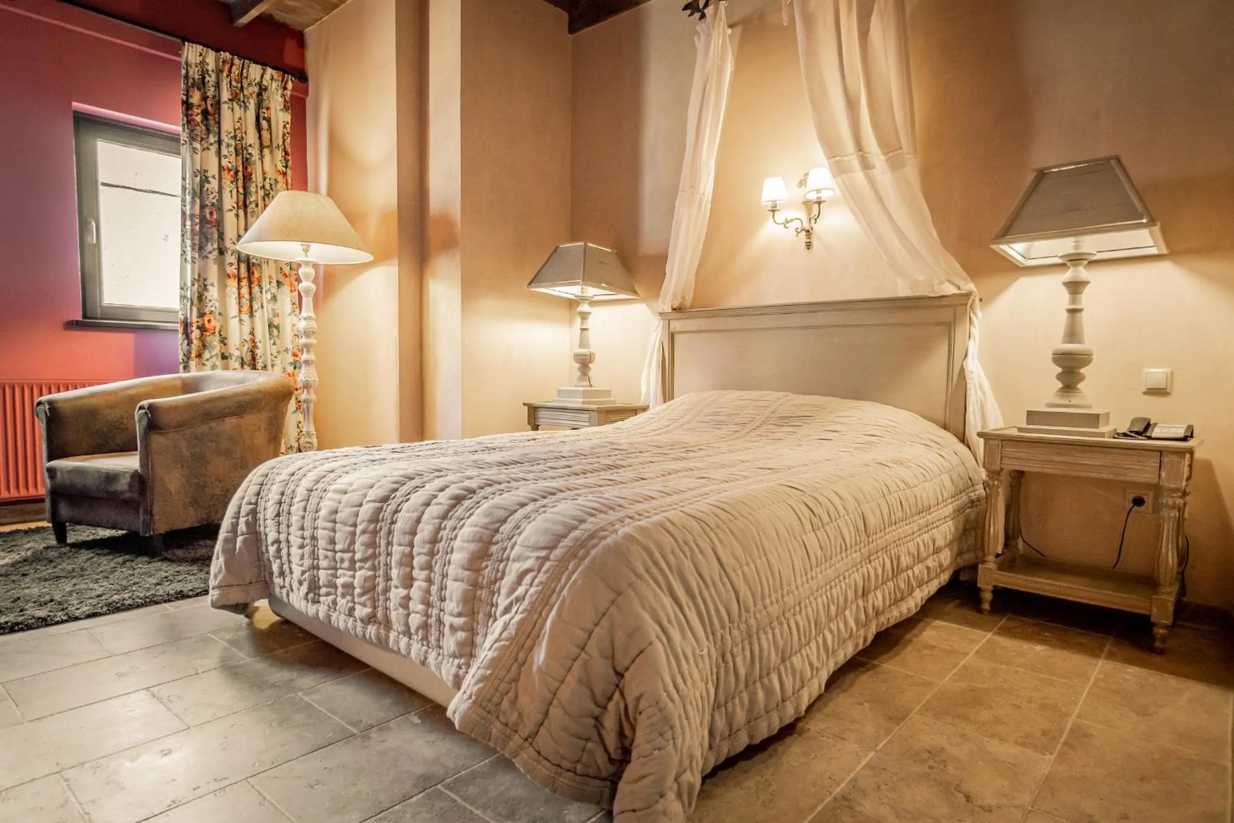 Bed in Chalet Sapin Hotel