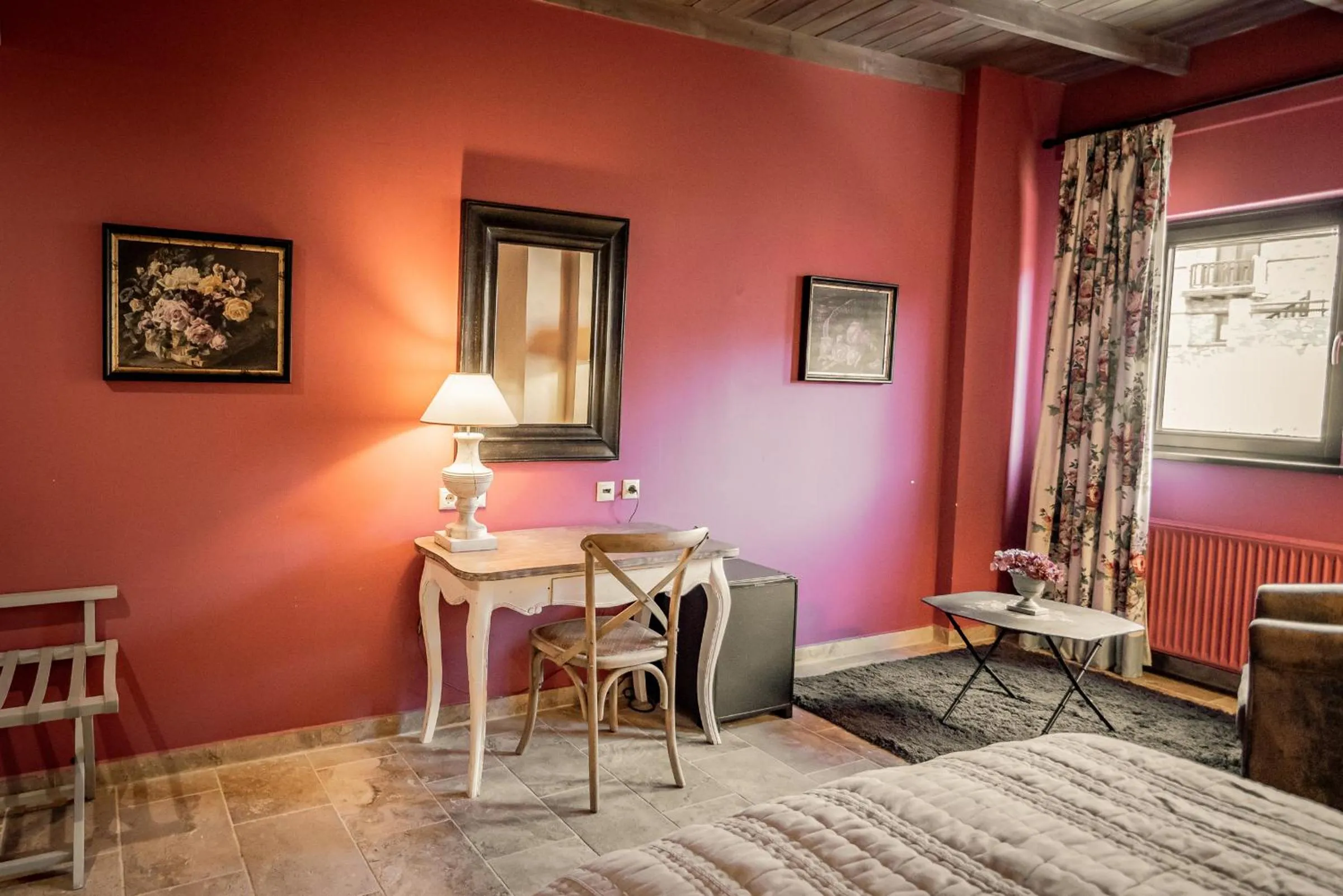 Bed in Chalet Sapin Hotel