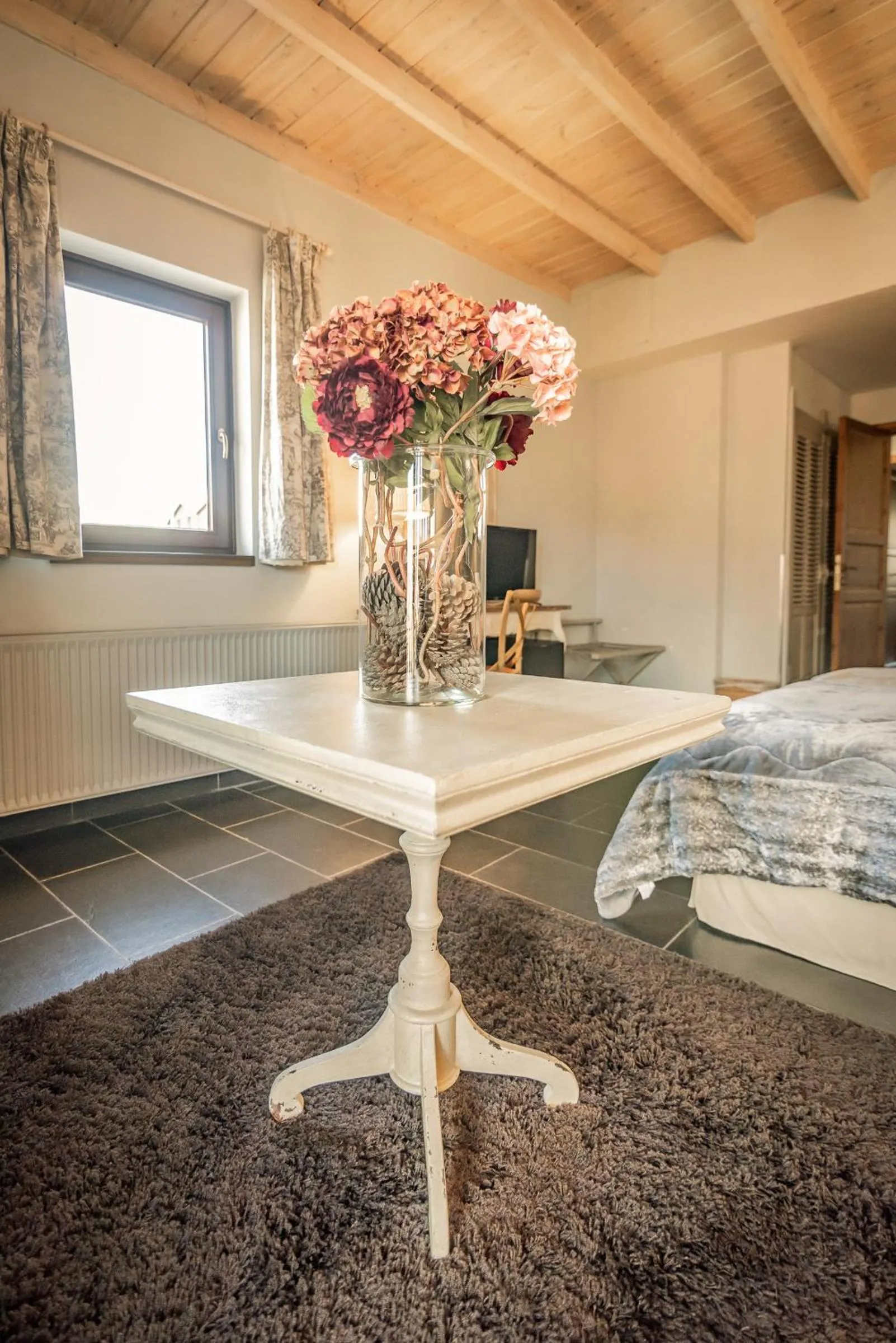 Bed in Chalet Sapin Hotel