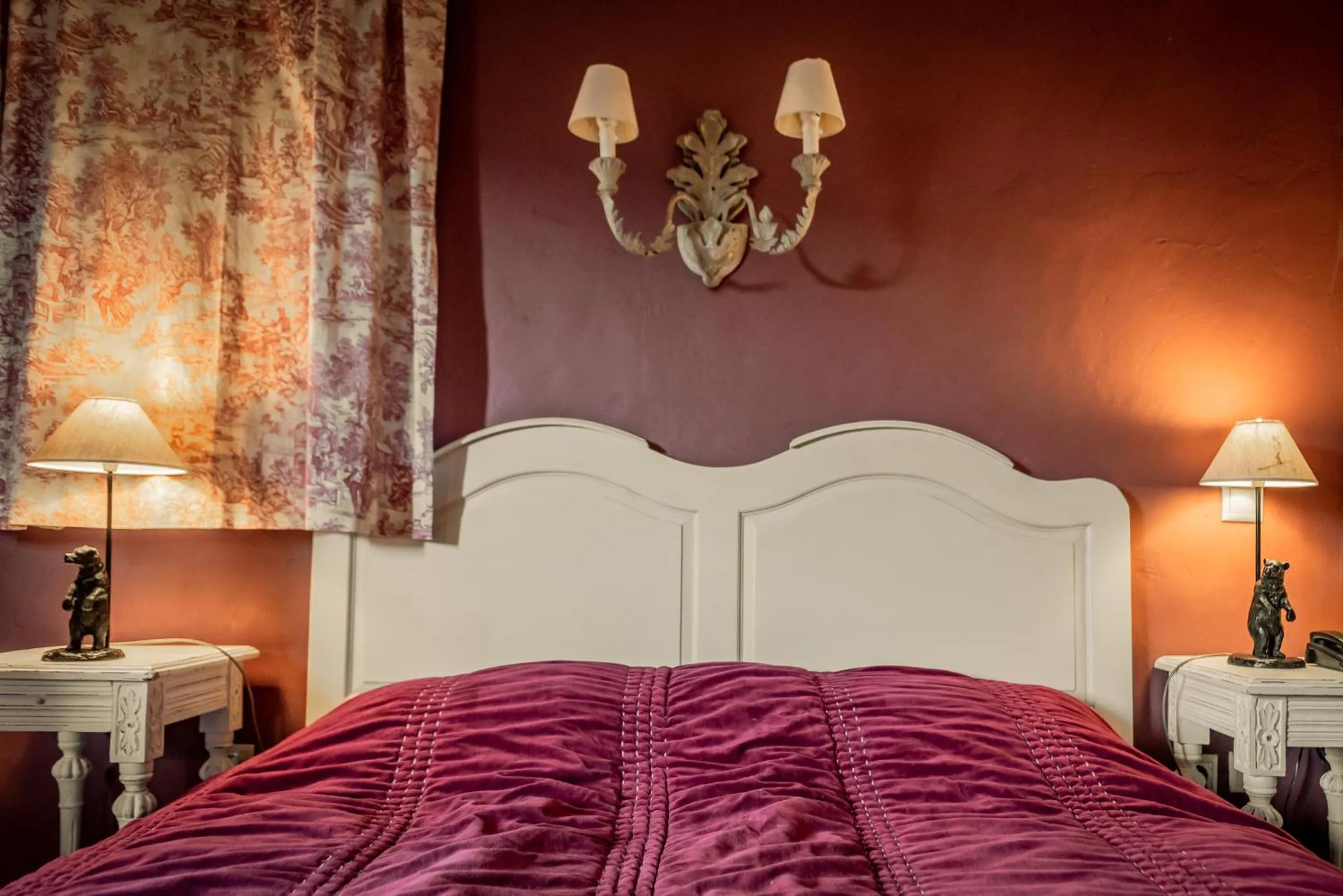 Bed in Chalet Sapin Hotel