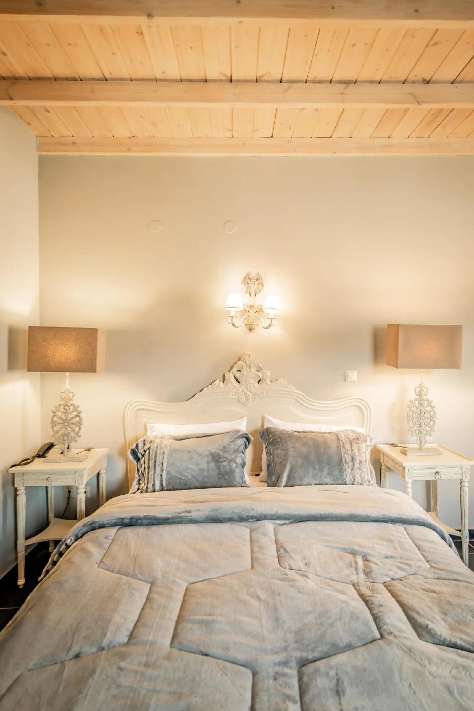 Bed in Chalet Sapin Hotel