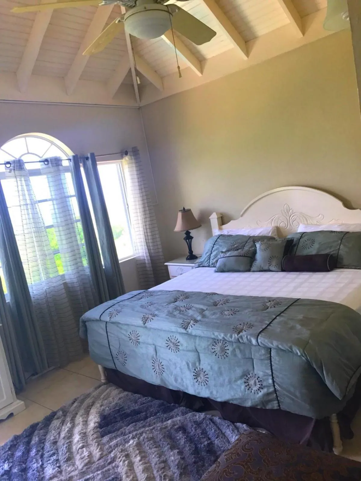 Bedroom, Bed in Retreat Guest House