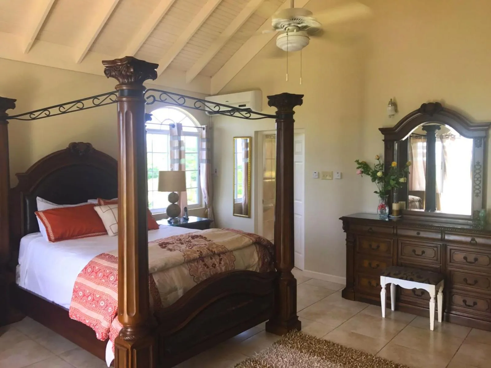 Bed in Retreat Guest House