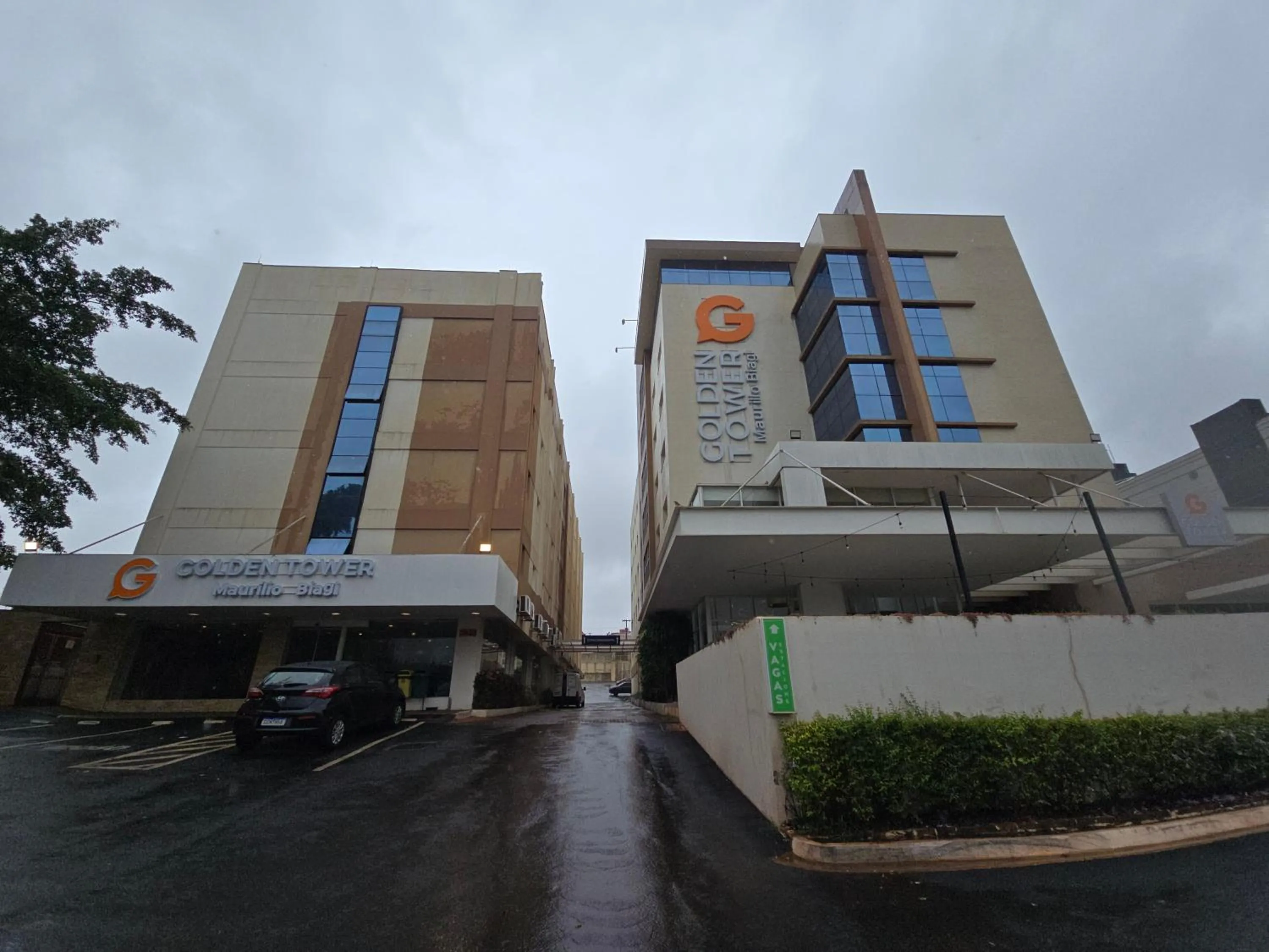 Property building in Golden Tower Maurilio Biagi by Fênix Hotéis