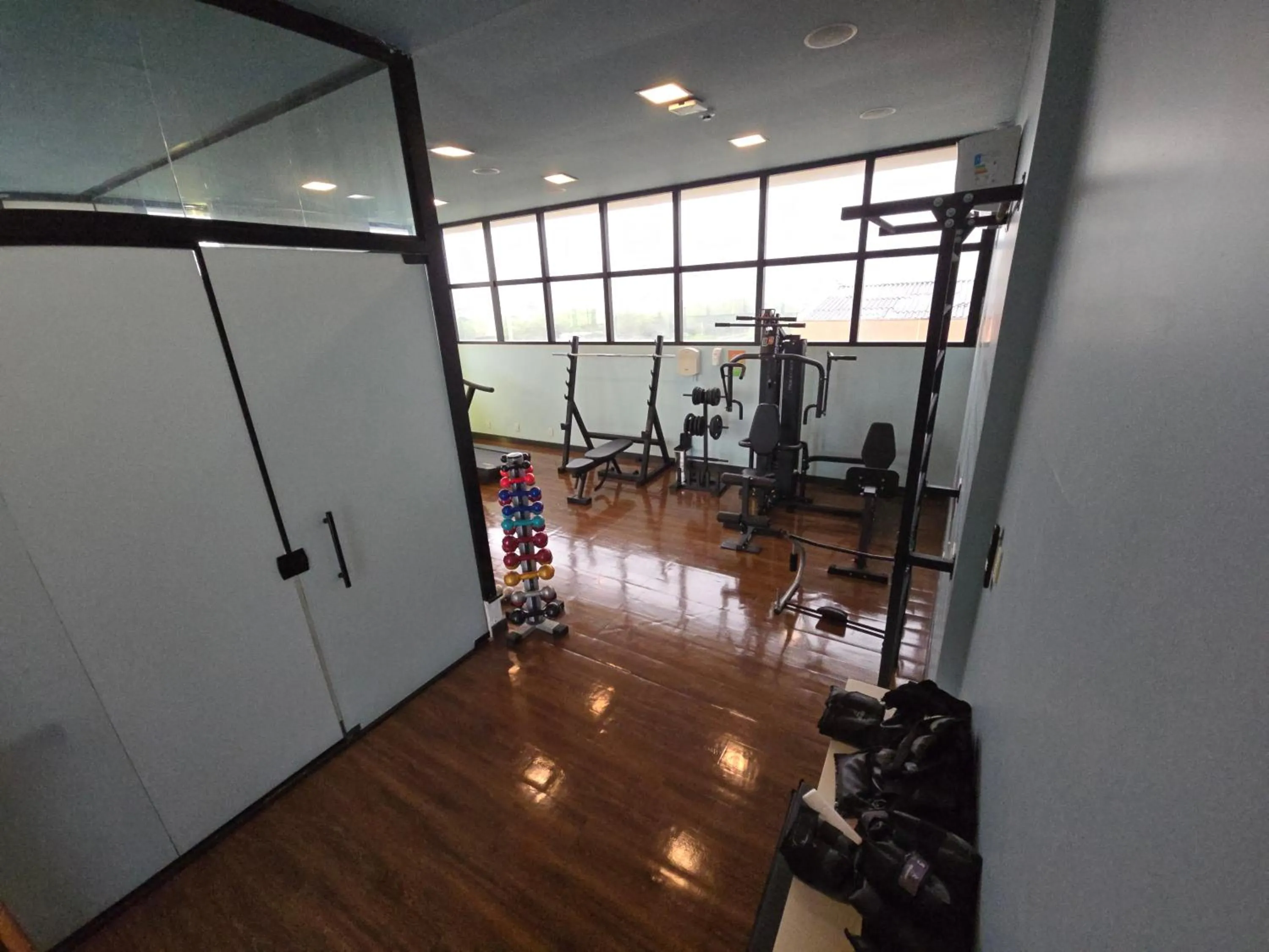 Fitness centre/facilities in Golden Tower Maurilio Biagi by Fênix Hotéis