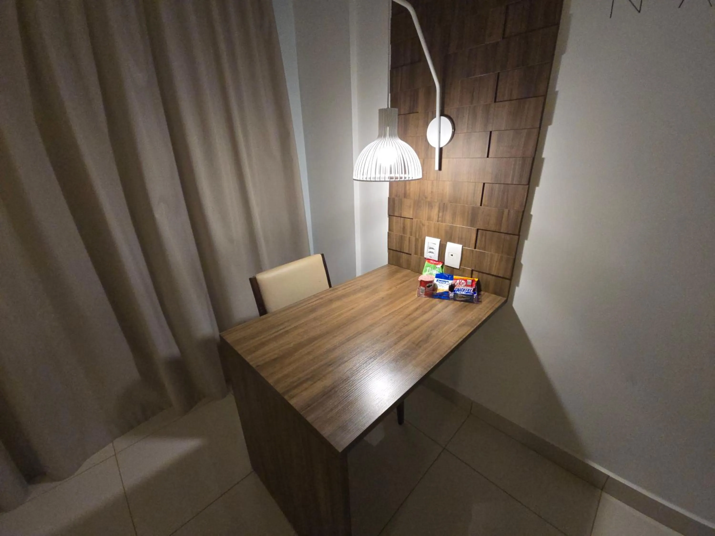 Dining area in Golden Tower Maurilio Biagi by Fênix Hotéis