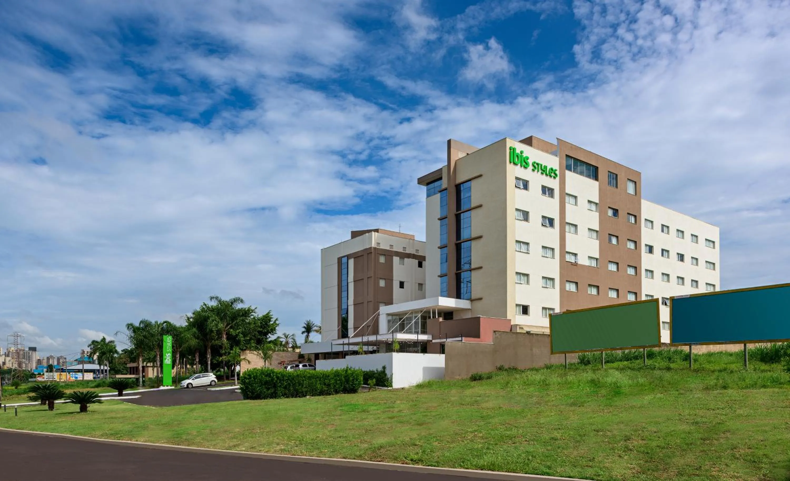 Property building in ibis Styles Ribeirao Preto Maurilio Biagi