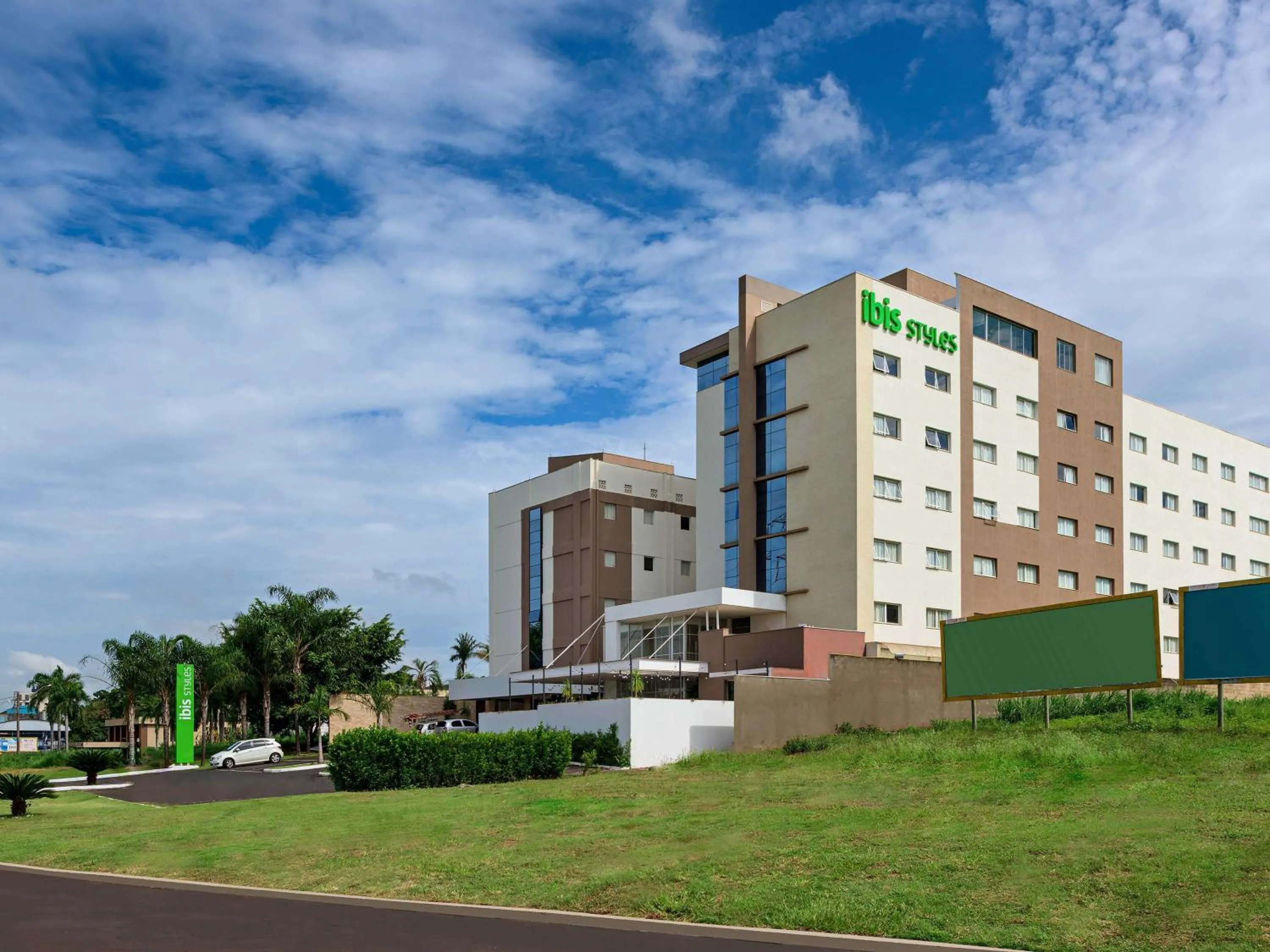Property building in ibis Styles Ribeirao Preto Maurilio Biagi