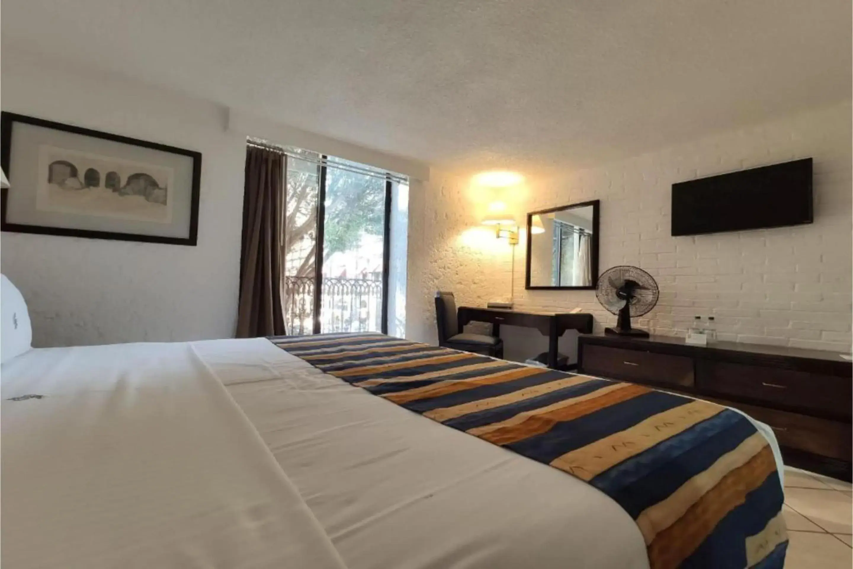 Superior Double Room with View in Hotel Del Portal, Puebla Superior Double Room with View in Hotel Del Portal, Puebla