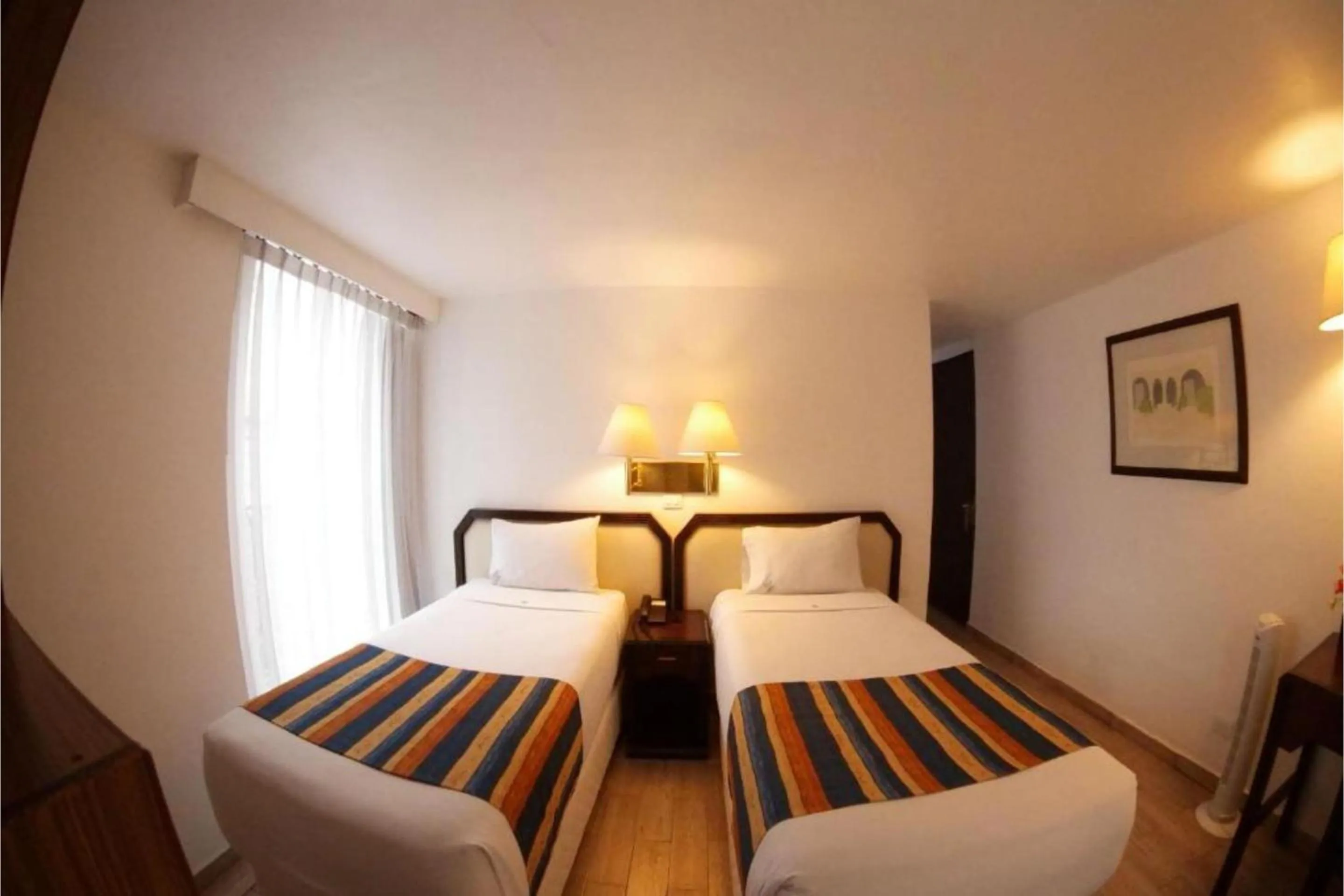 Bedroom, Bed in Hotel Del Portal, Puebla