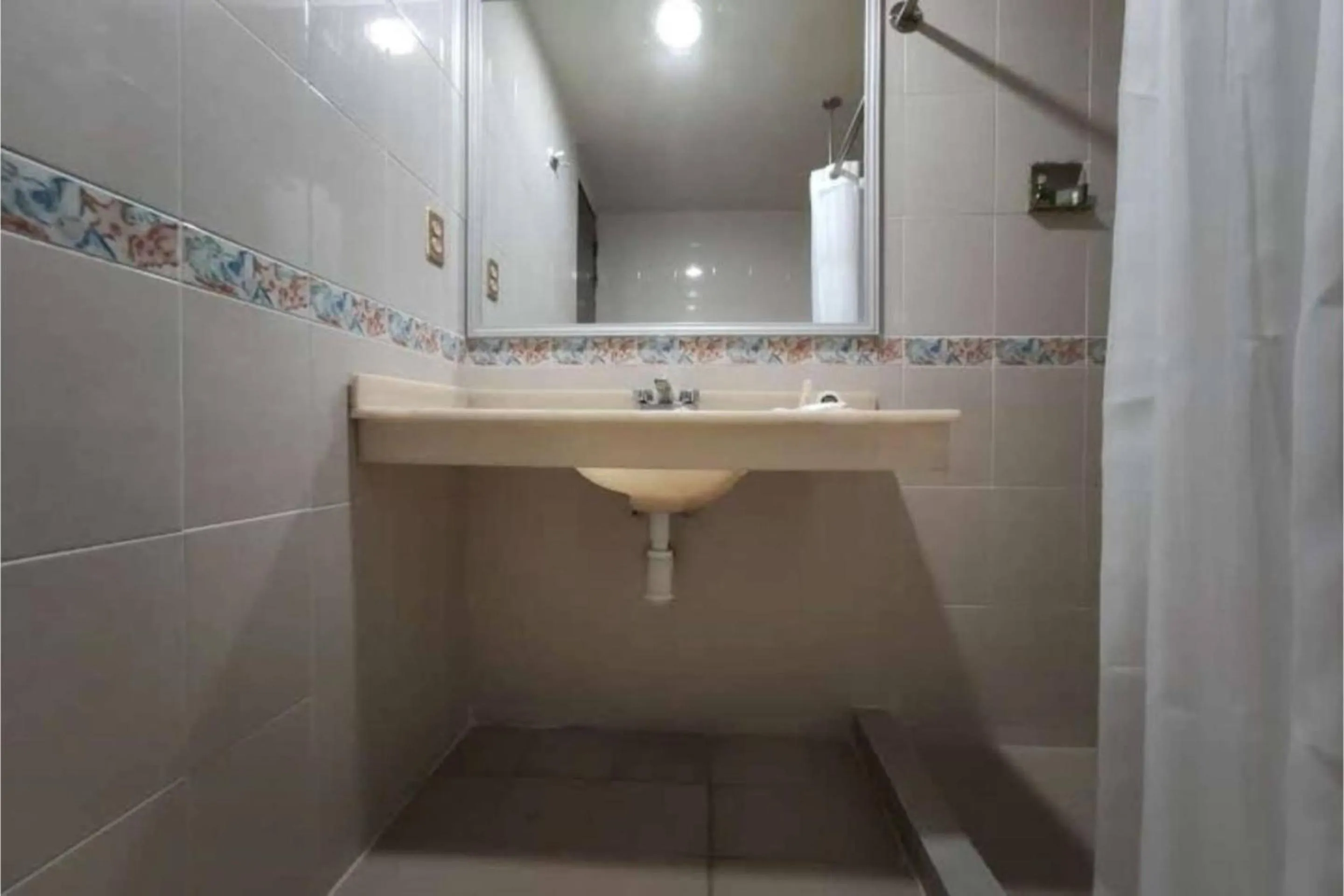 Bathroom in Hotel Del Portal, Puebla