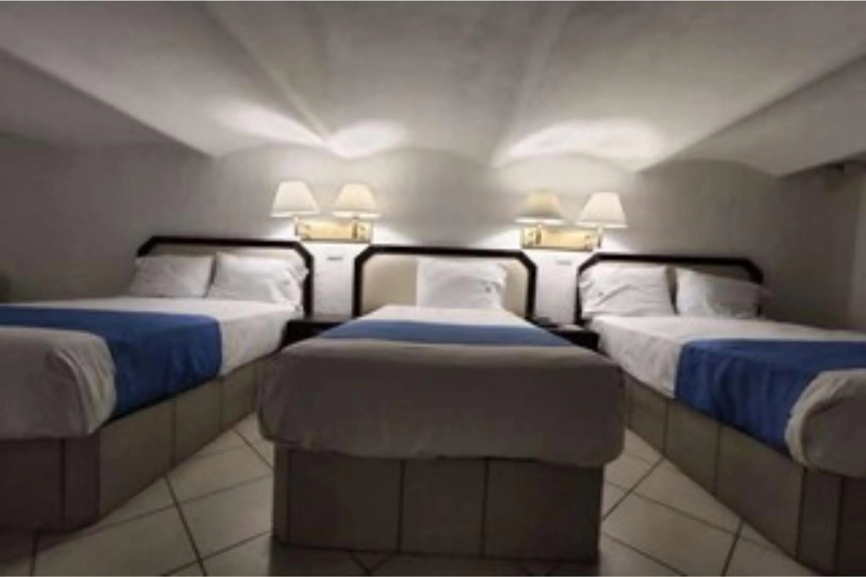 Bedroom, Bed in Hotel Del Portal, Puebla