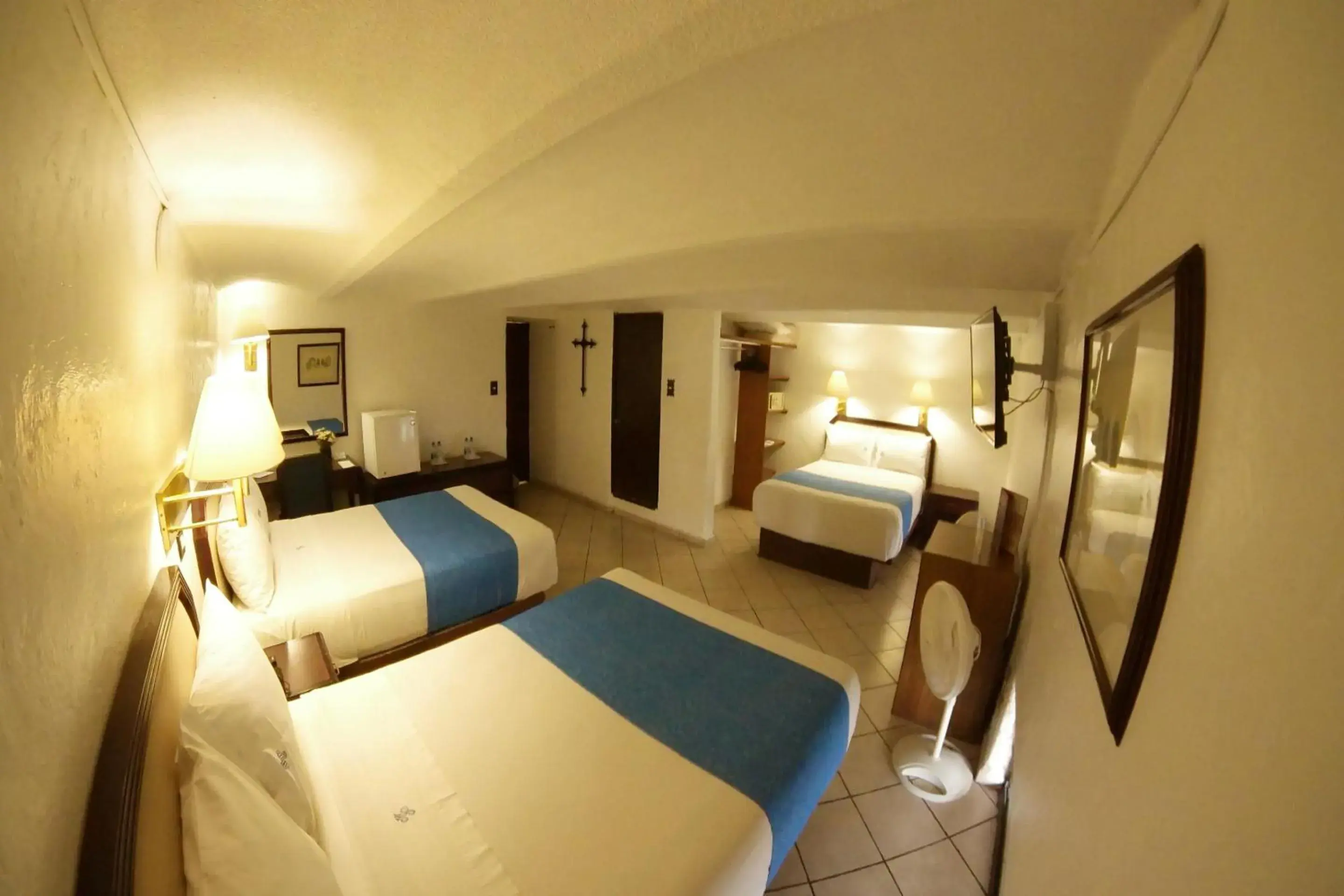 Standard Family Room in Hotel Del Portal, Puebla Standard Family Room in Hotel Del Portal, Puebla