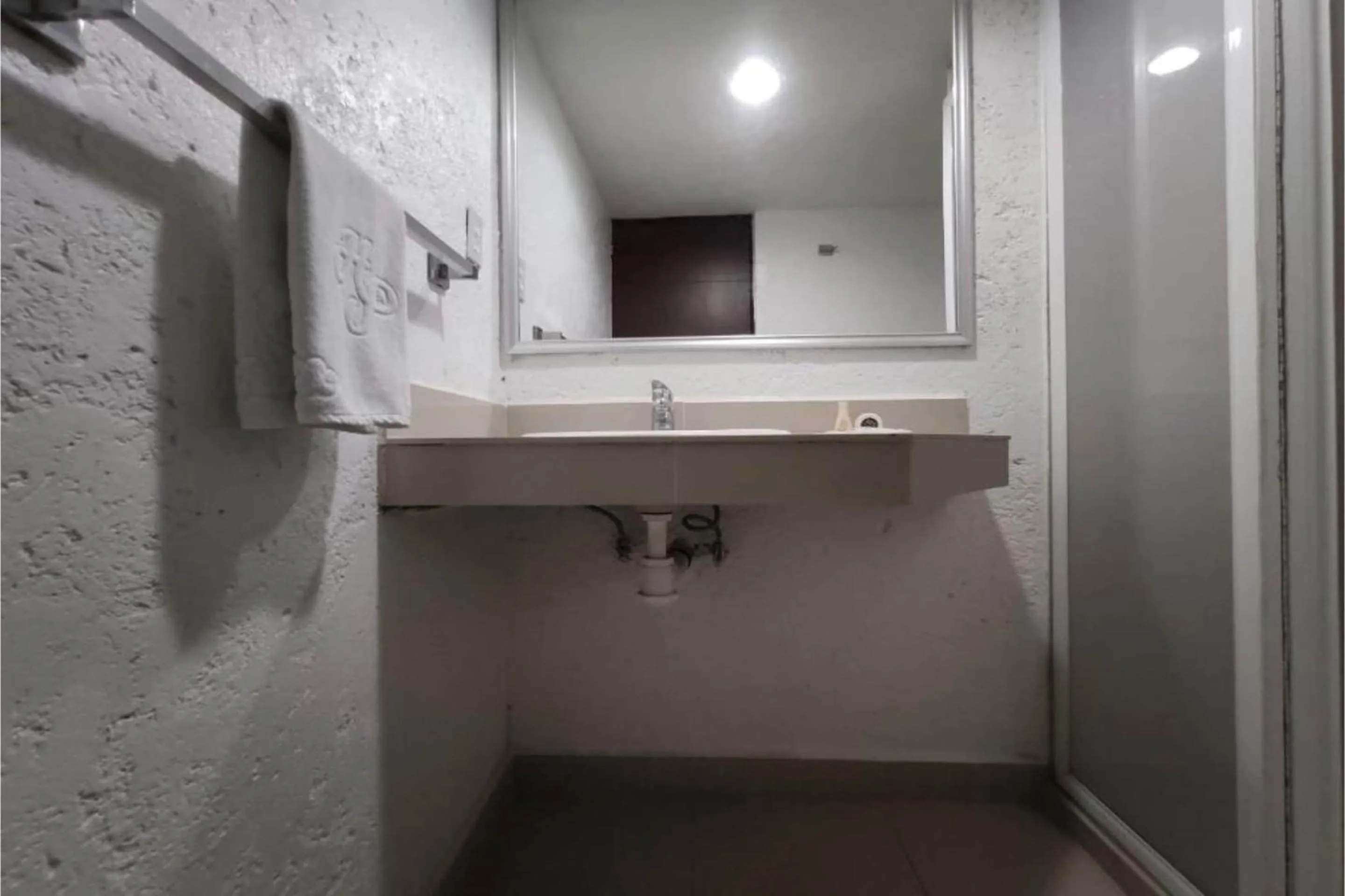 Bathroom in Hotel Del Portal, Puebla