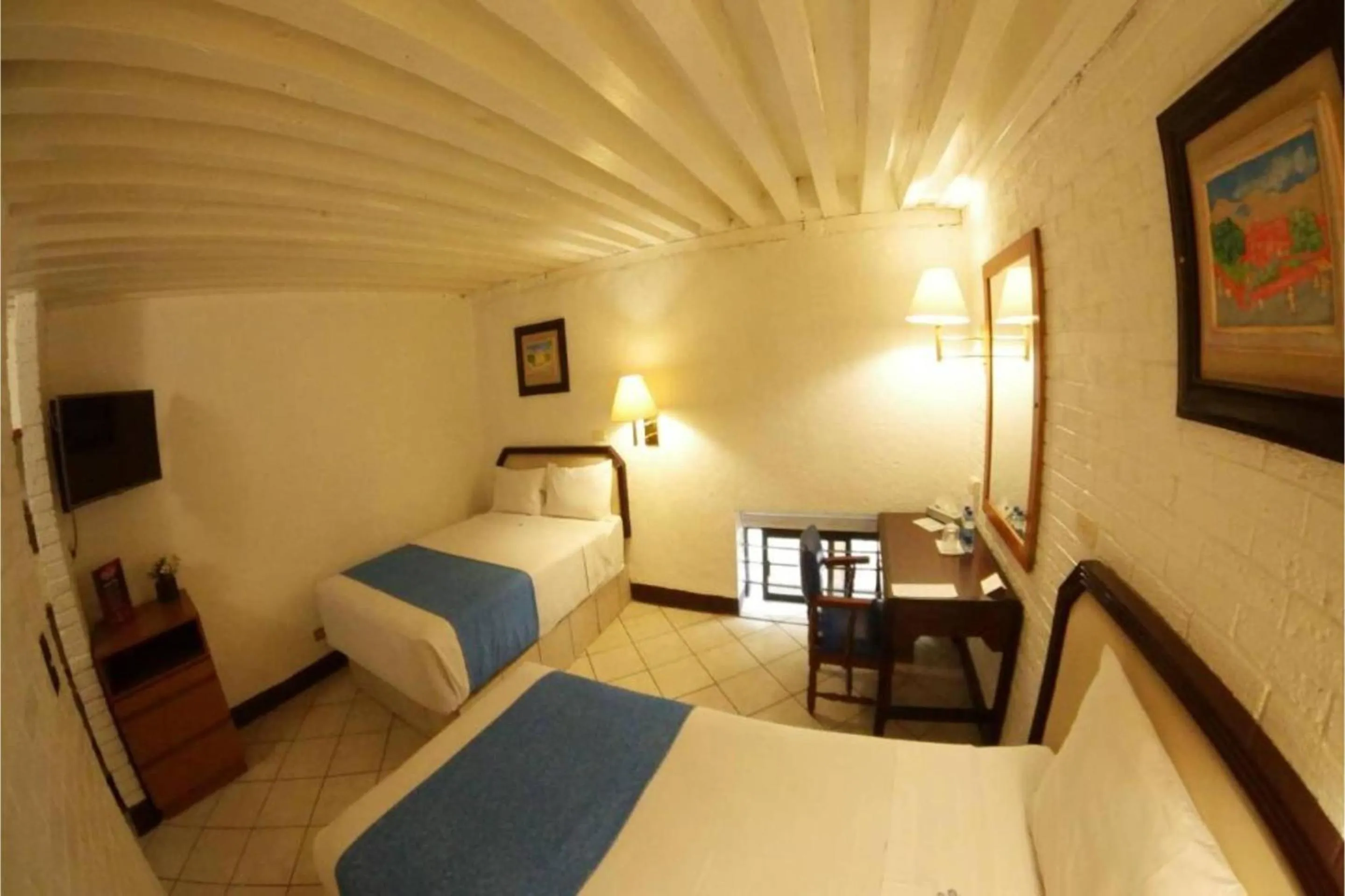 Bedroom, Bed in Hotel Del Portal, Puebla