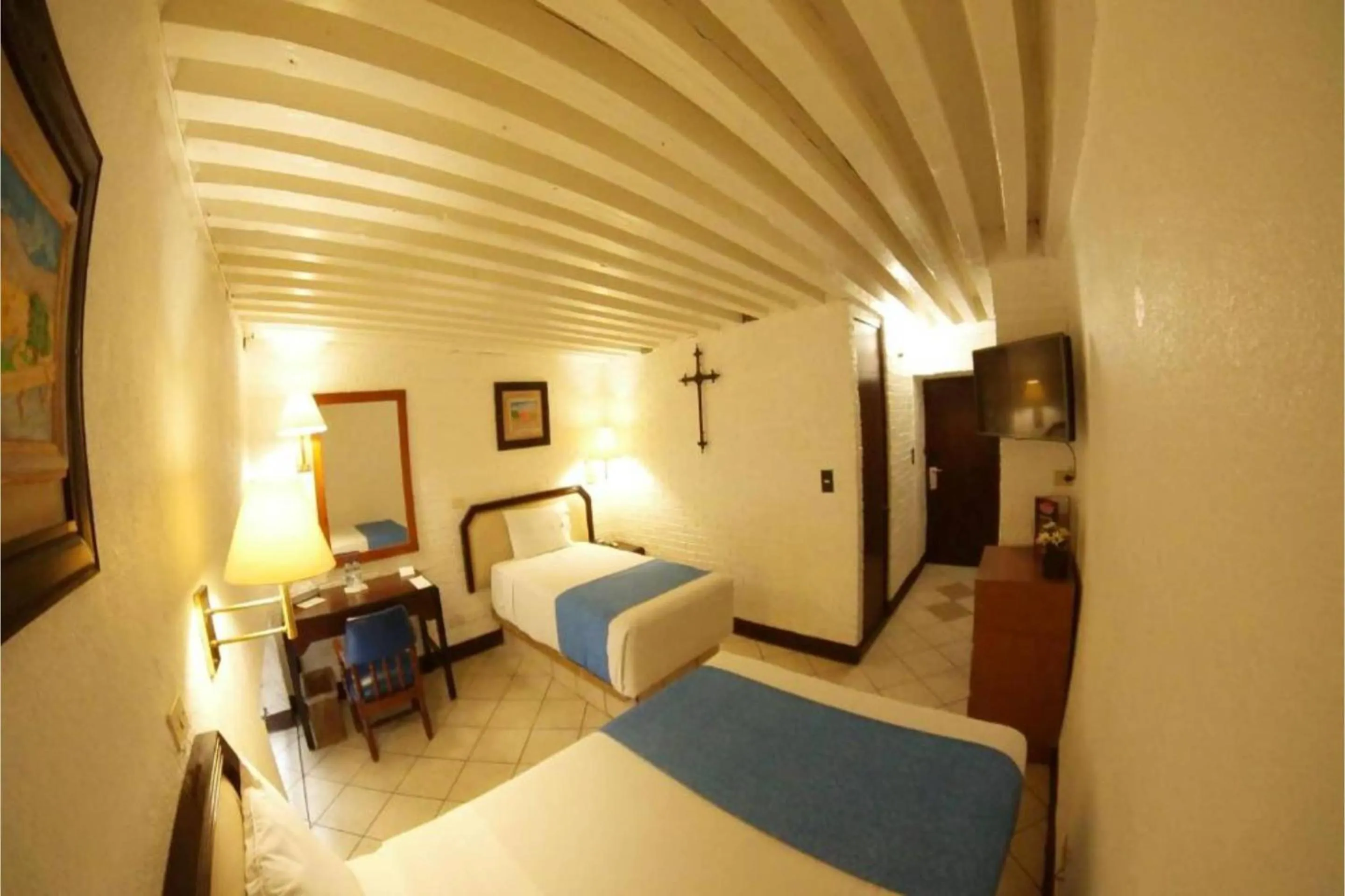 Bedroom, Bed in Hotel Del Portal, Puebla