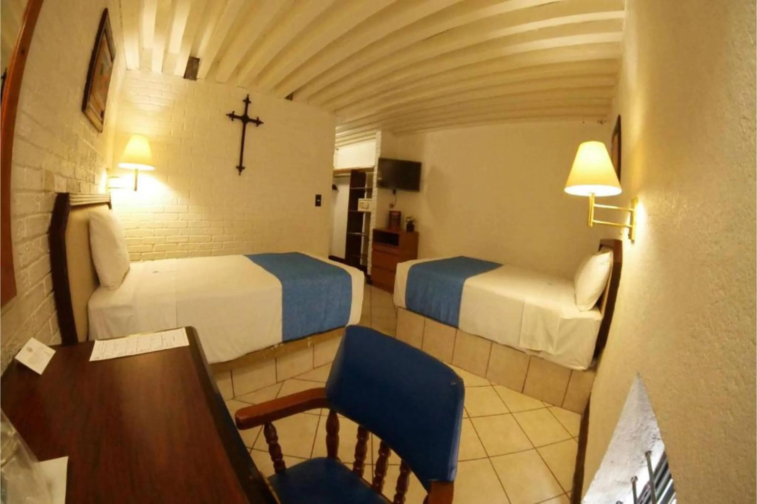 Bedroom, Bed in Hotel Del Portal, Puebla