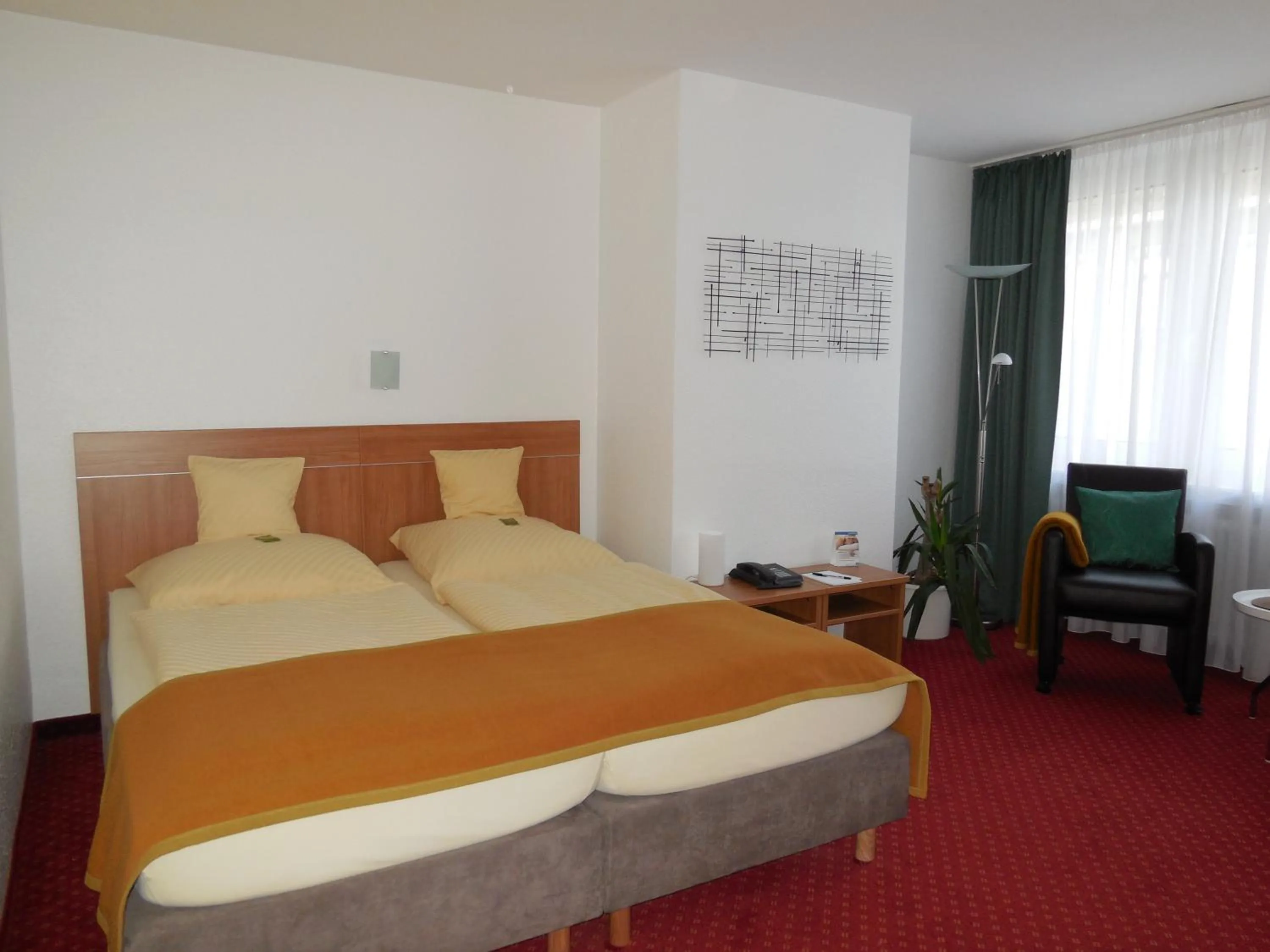 Photo of the whole room, Bed in Hotel Sechzehn