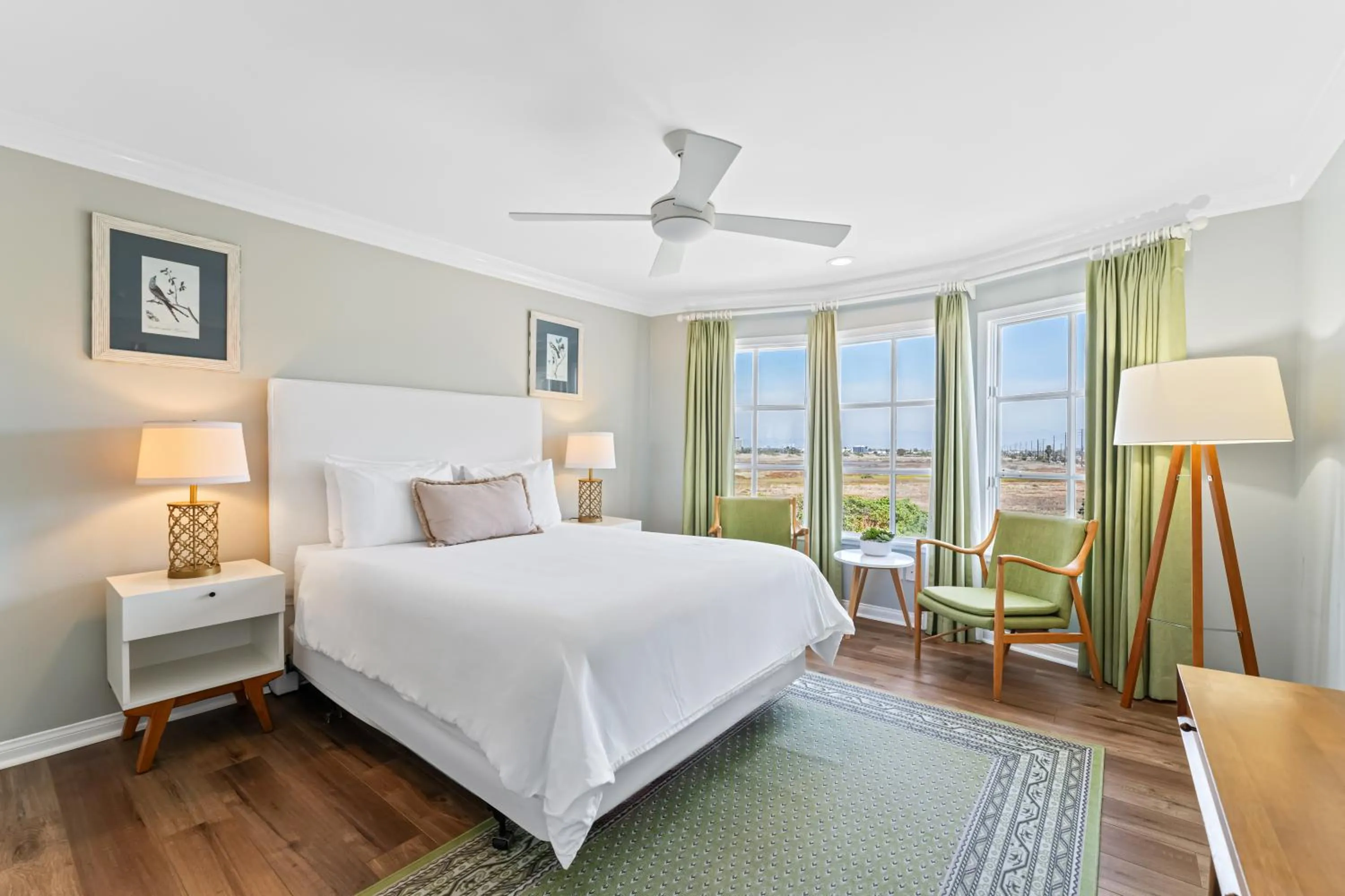 Bedroom, Bed in Inn at Playa del Rey