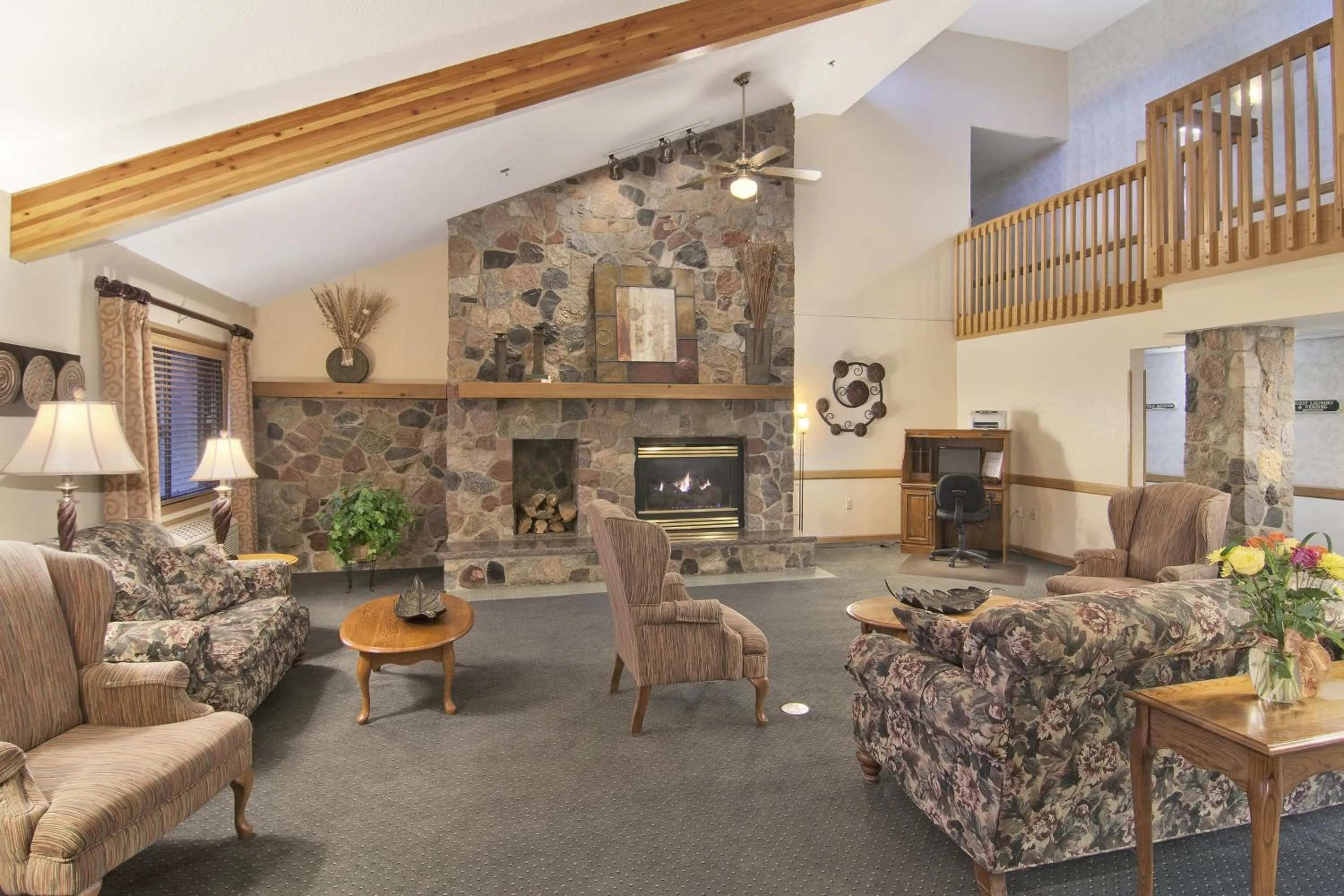 Lobby or reception in Boarders Inn & Suites by Cobblestone Hotels - Faribault