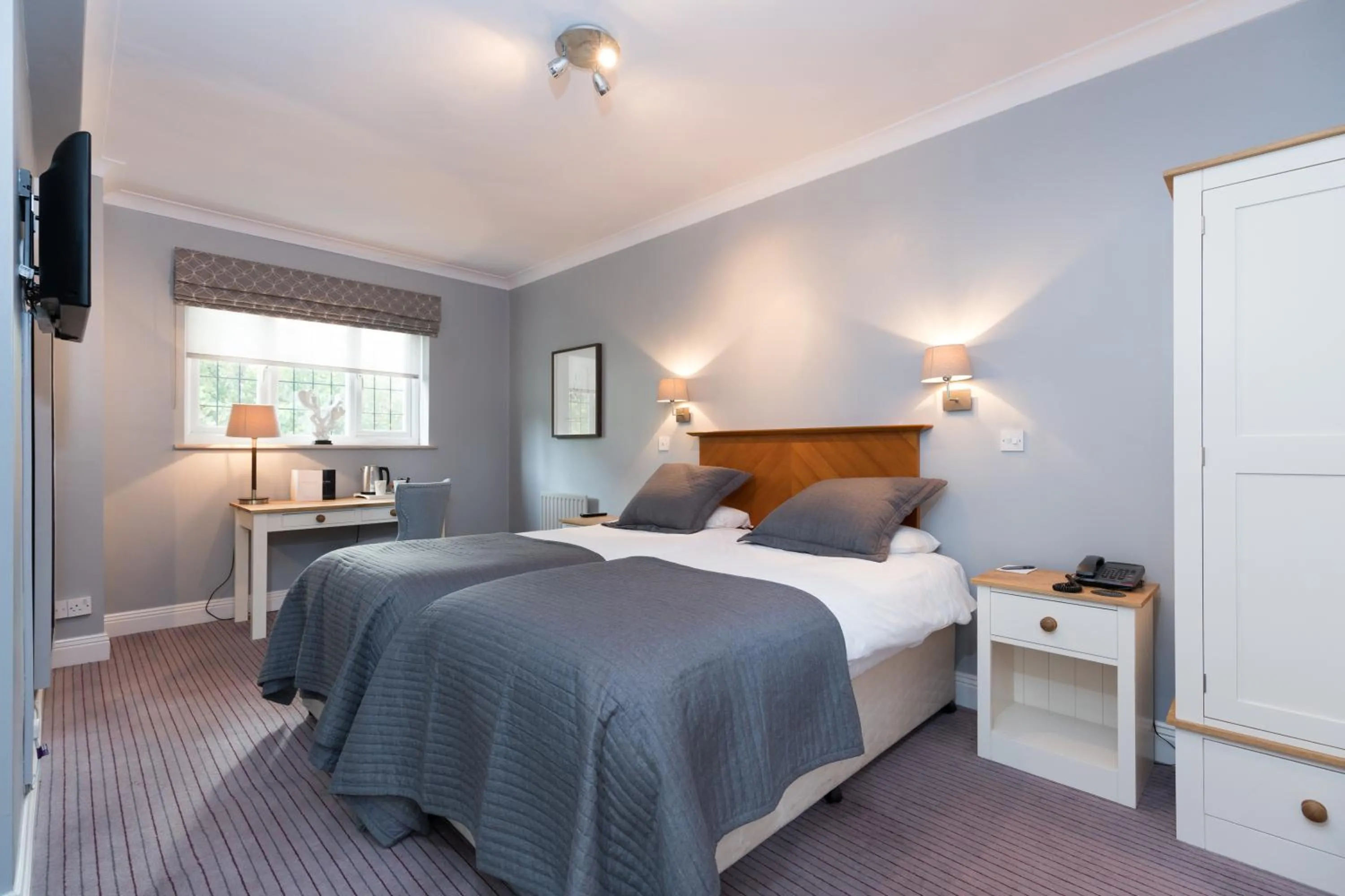 Photo of the whole room, Bed in Gorse Hill Hotel