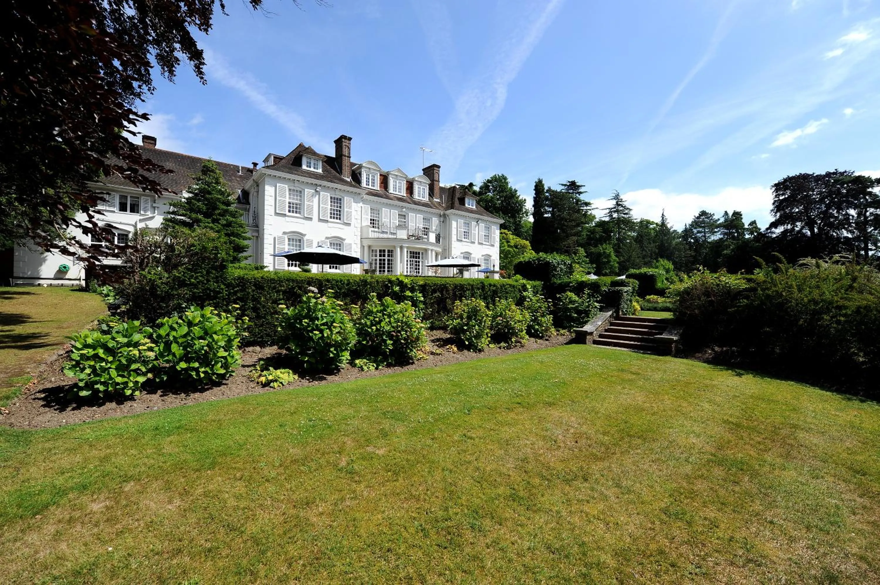 Property building in Gorse Hill Hotel