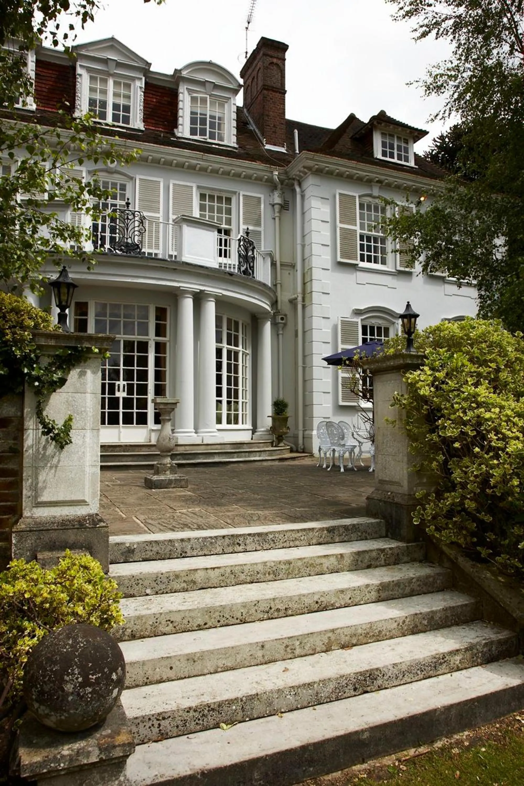 Facade/entrance in Gorse Hill Hotel