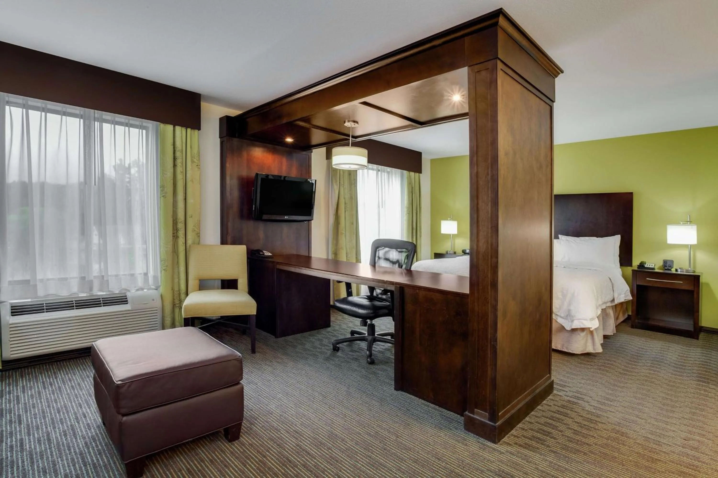 Bedroom, Bed in Hampton Inn Ozark