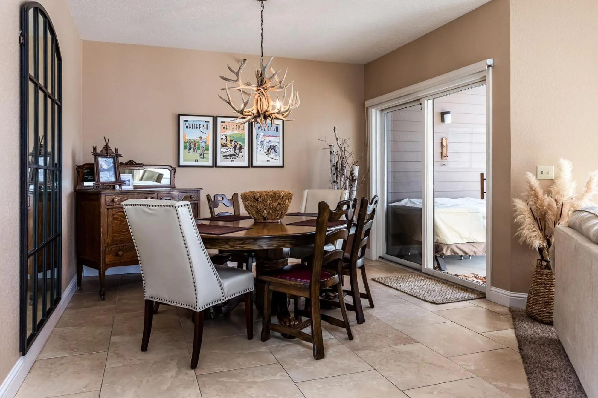 Dining area in Lodge at Whitefish Lake