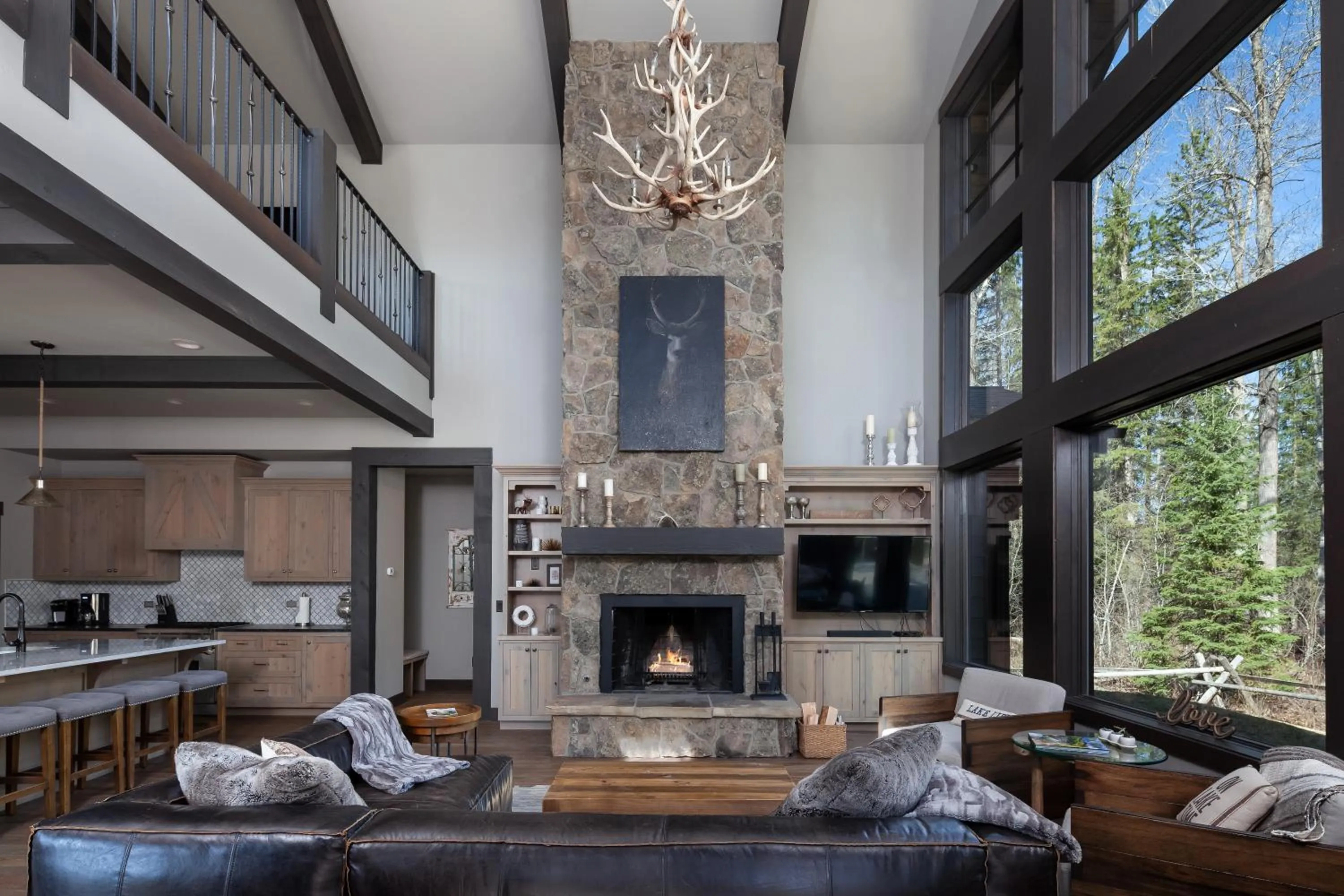Living room in Lodge at Whitefish Lake