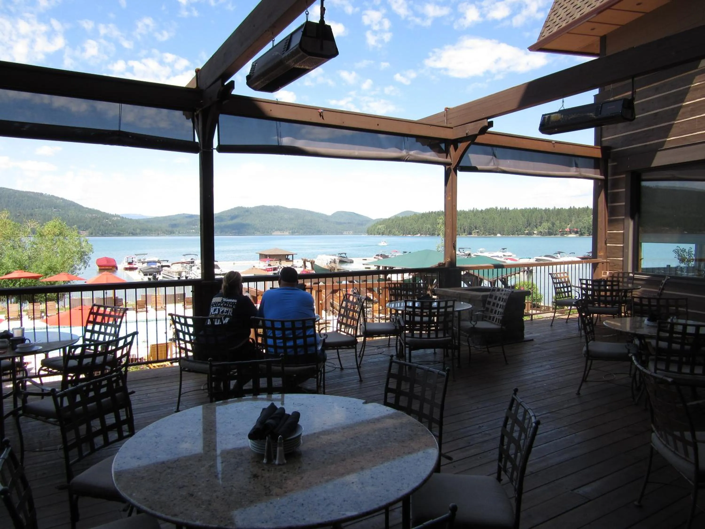 Restaurant/places to eat in Lodge at Whitefish Lake