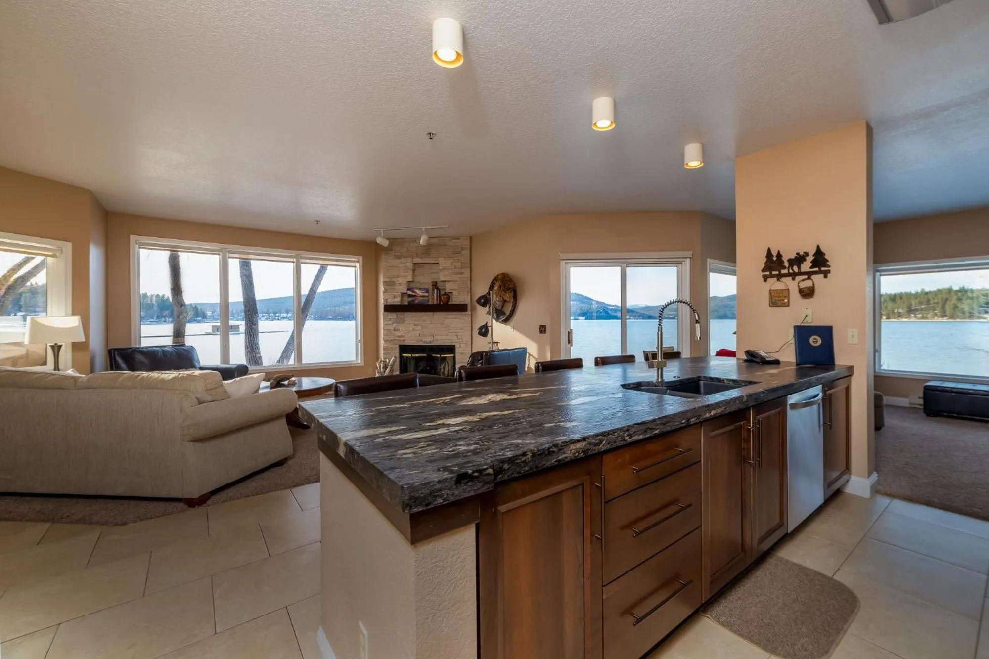 Kitchen or kitchenette in Lodge at Whitefish Lake