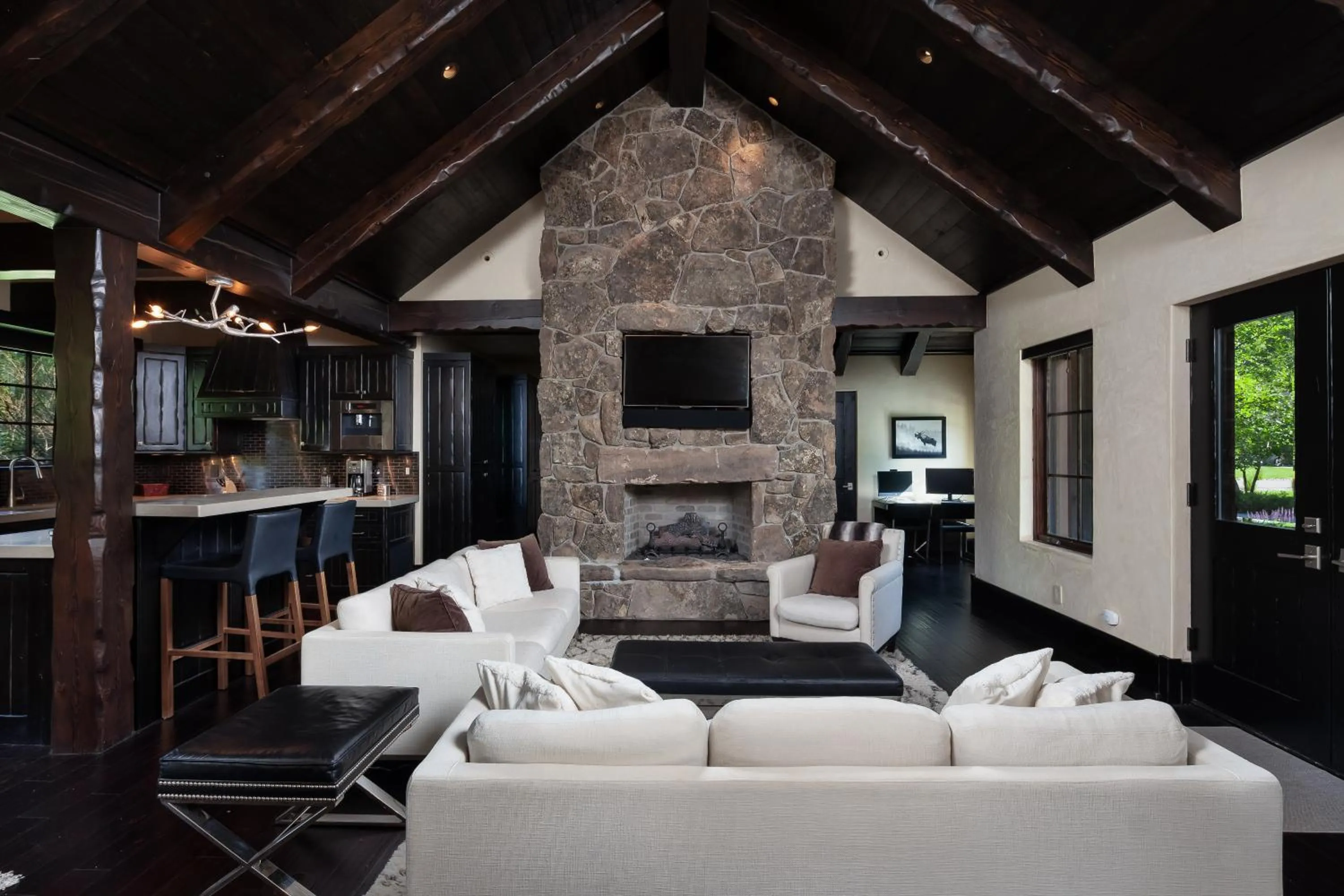 Living room in Lodge at Whitefish Lake