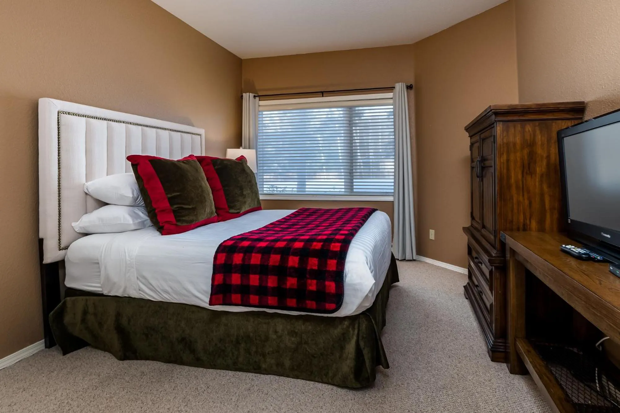 Bed in Lodge at Whitefish Lake