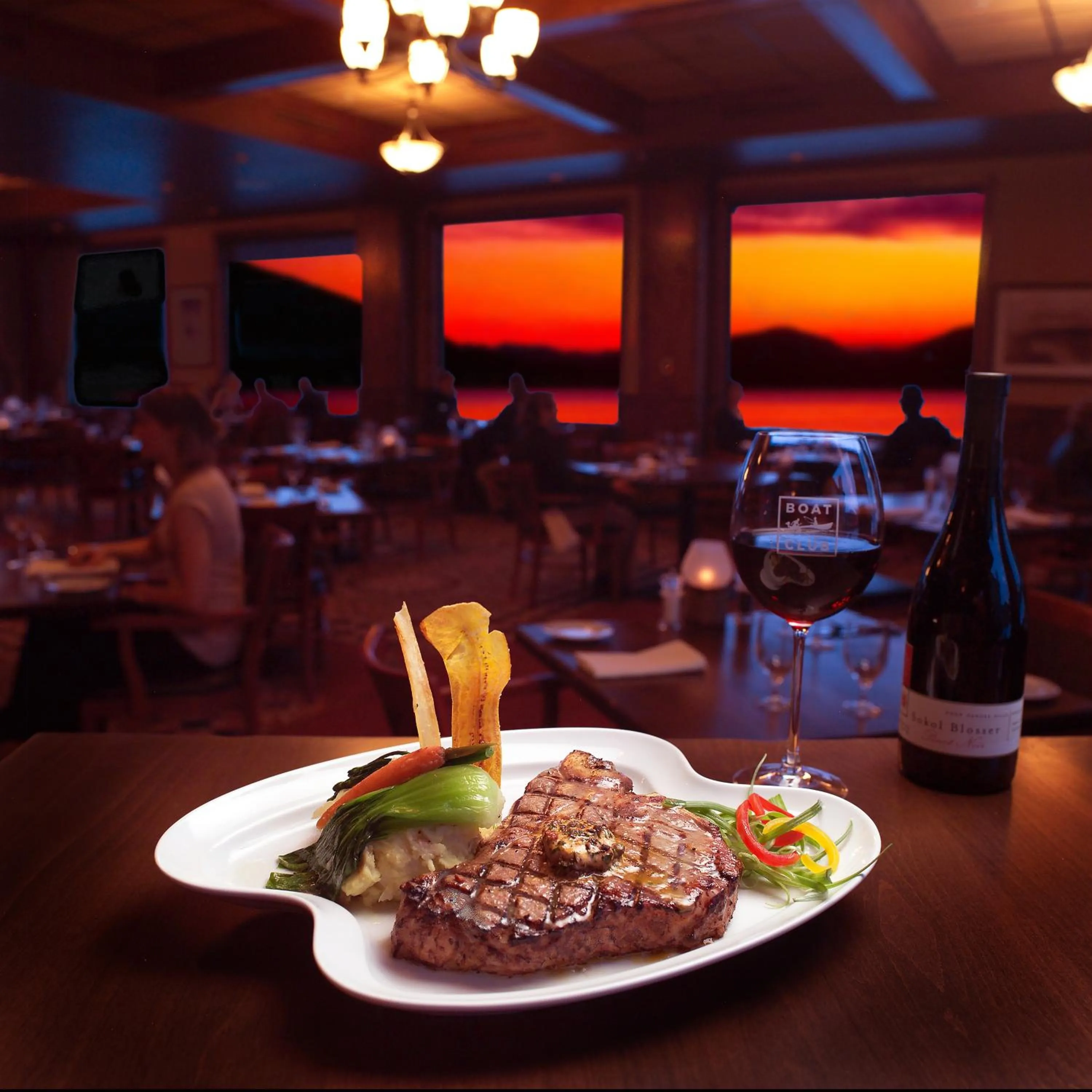 Restaurant/places to eat in Lodge at Whitefish Lake