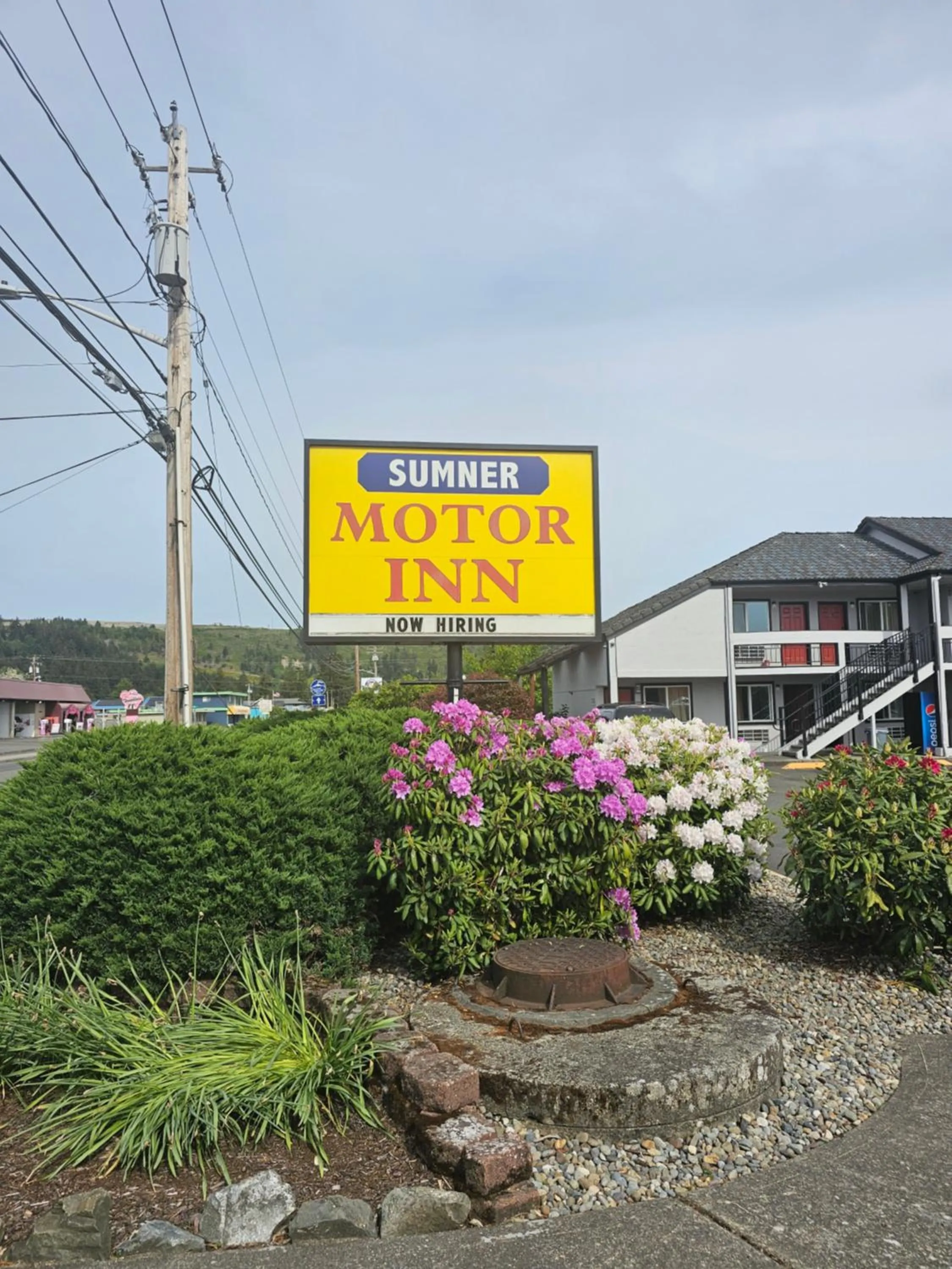 Property building in Sumner Motor Inn
