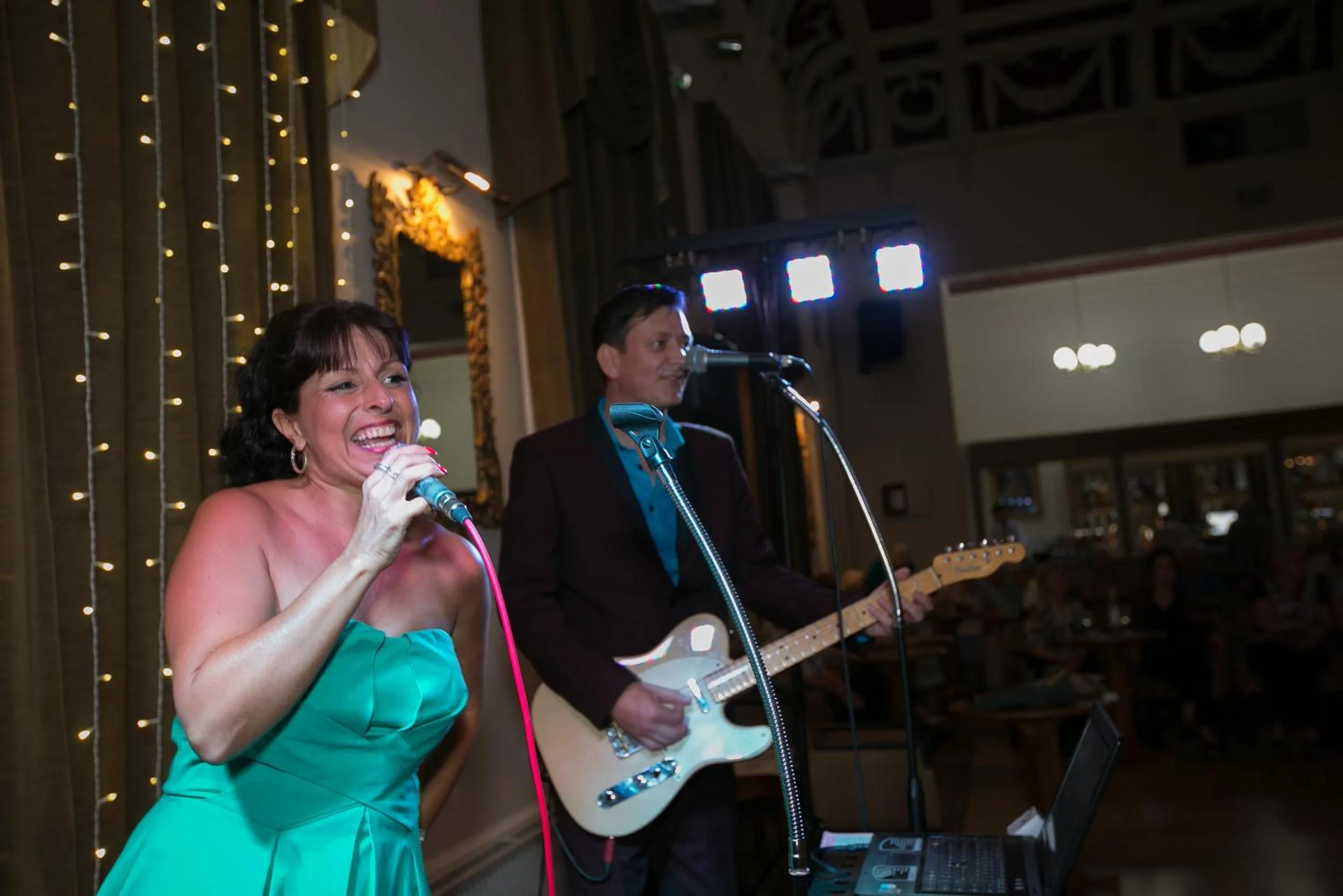 Evening entertainment in Hotel Prince Regent