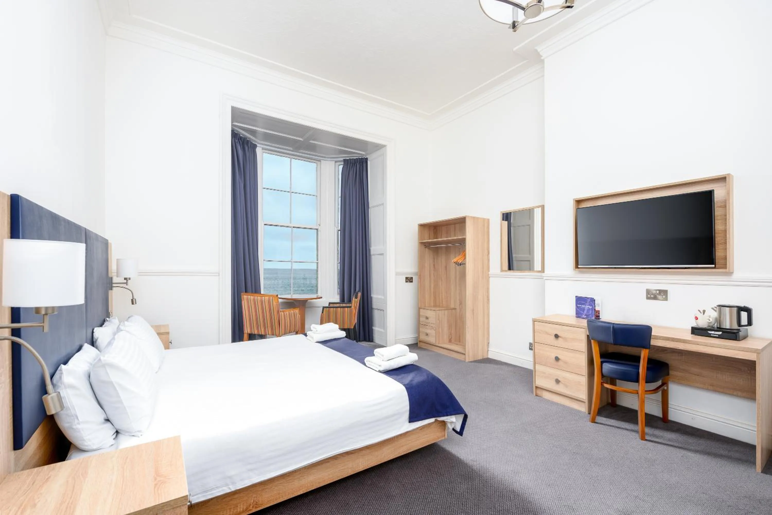 Bedroom, Bed in Hotel Prince Regent