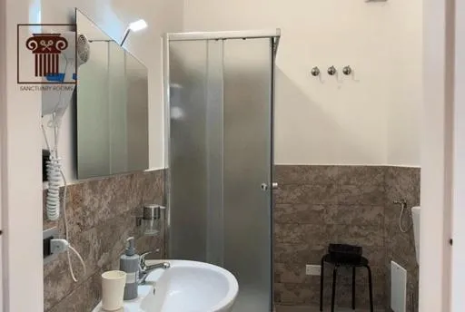 Shower in Sanctuary Rooms