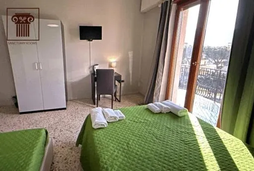 Bed in Sanctuary Rooms