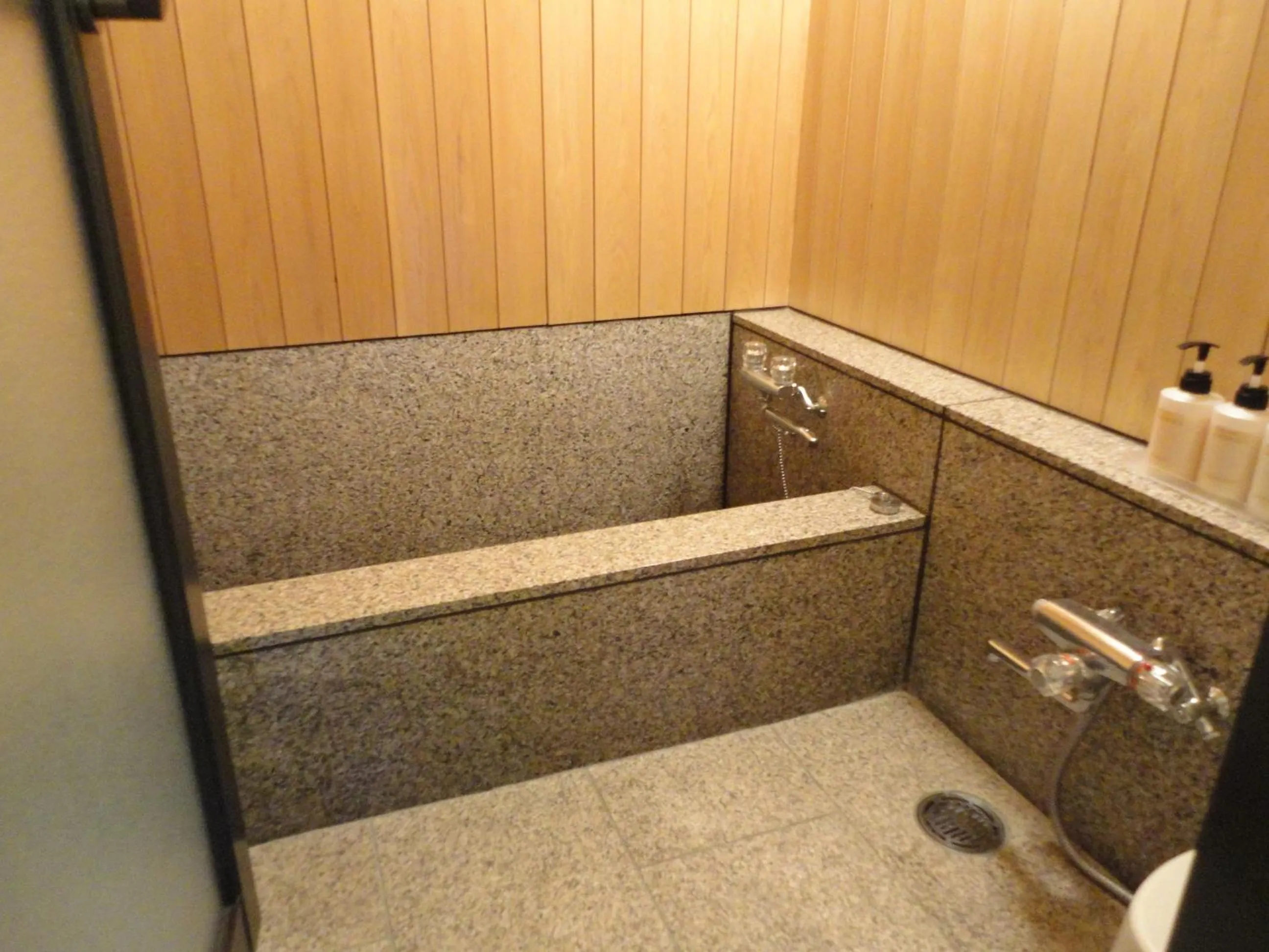 Bathroom in Yoshimatsu