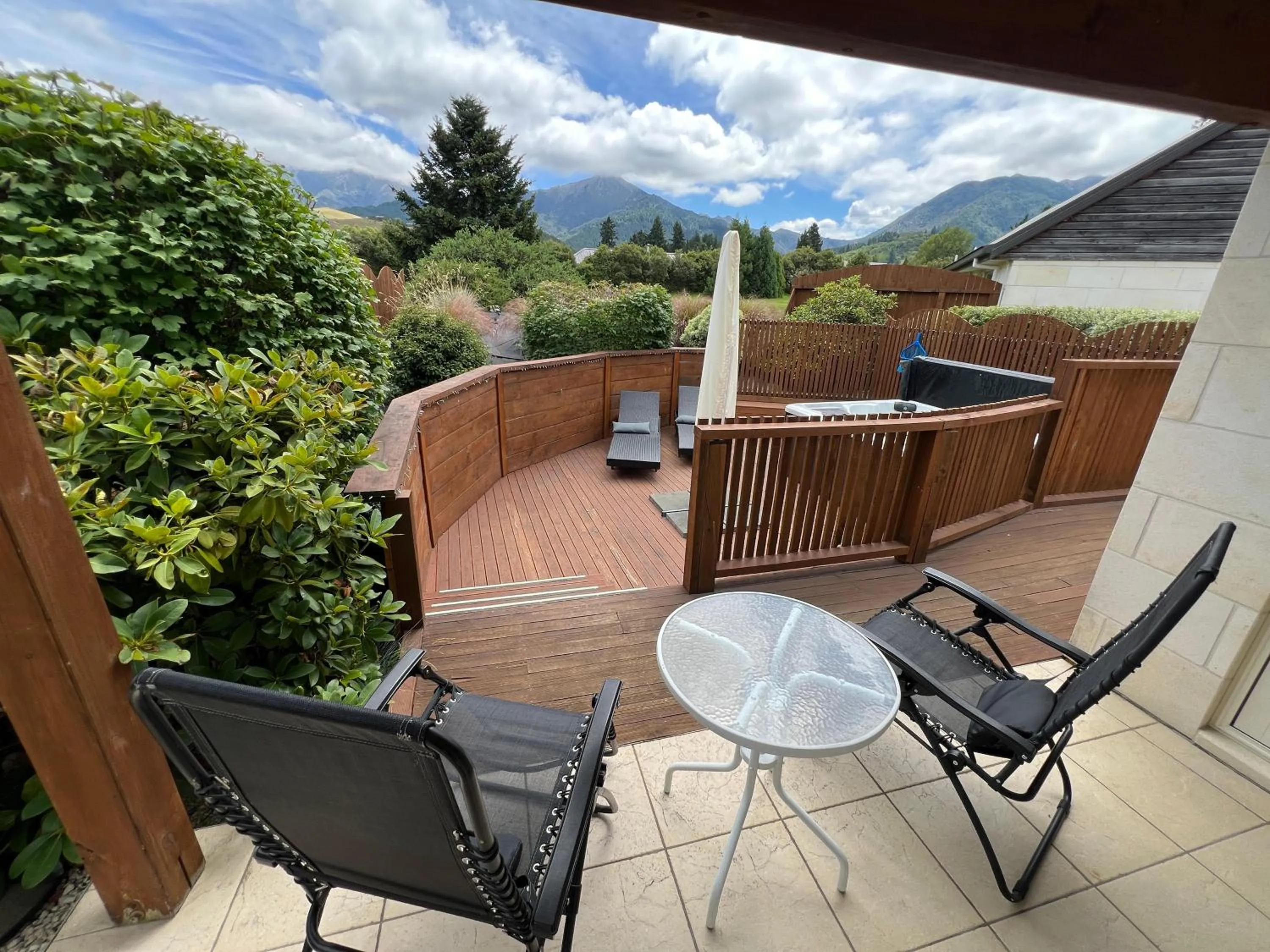 Patio in Vibrant Living Retreat
