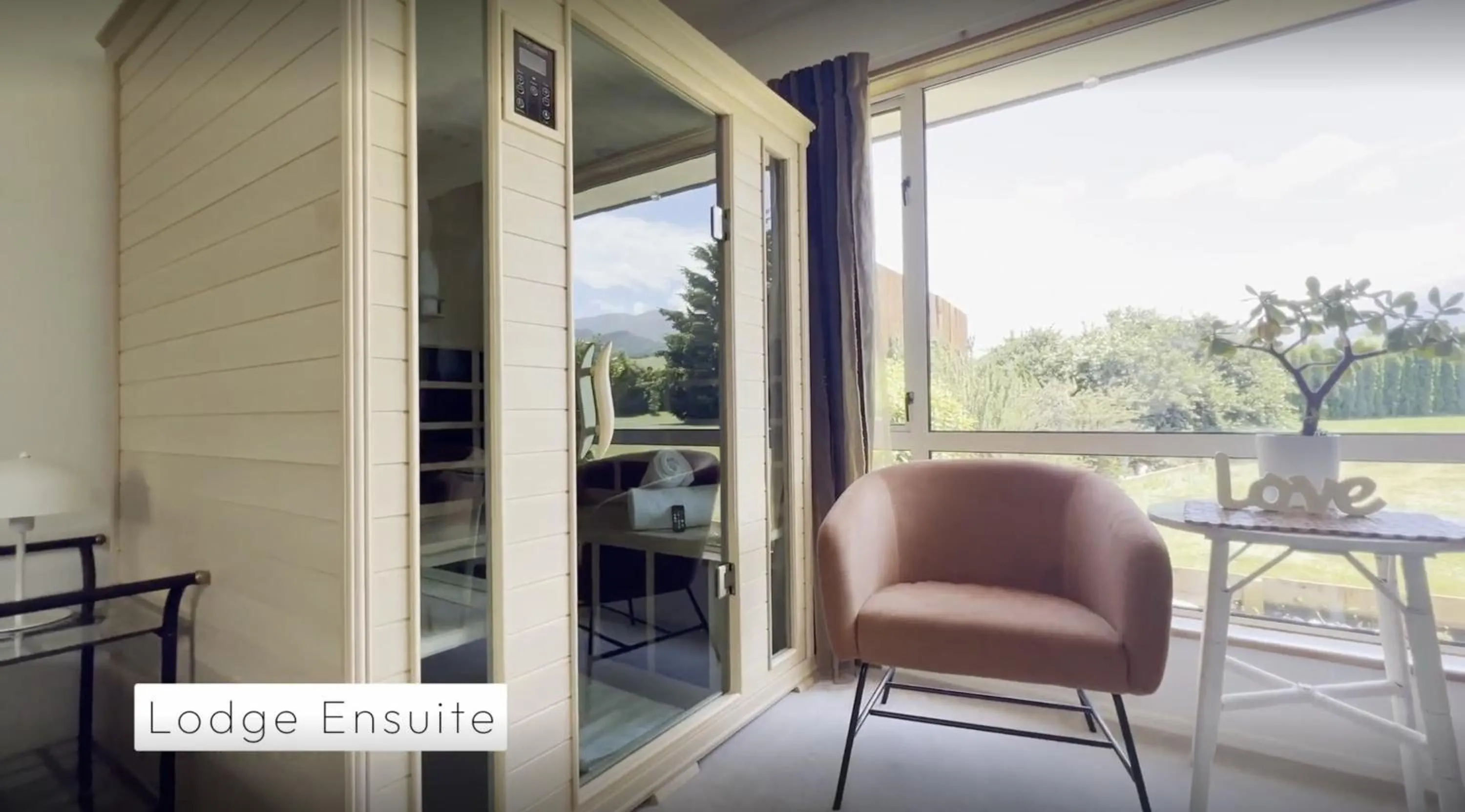 Patio in Vibrant Living Retreat