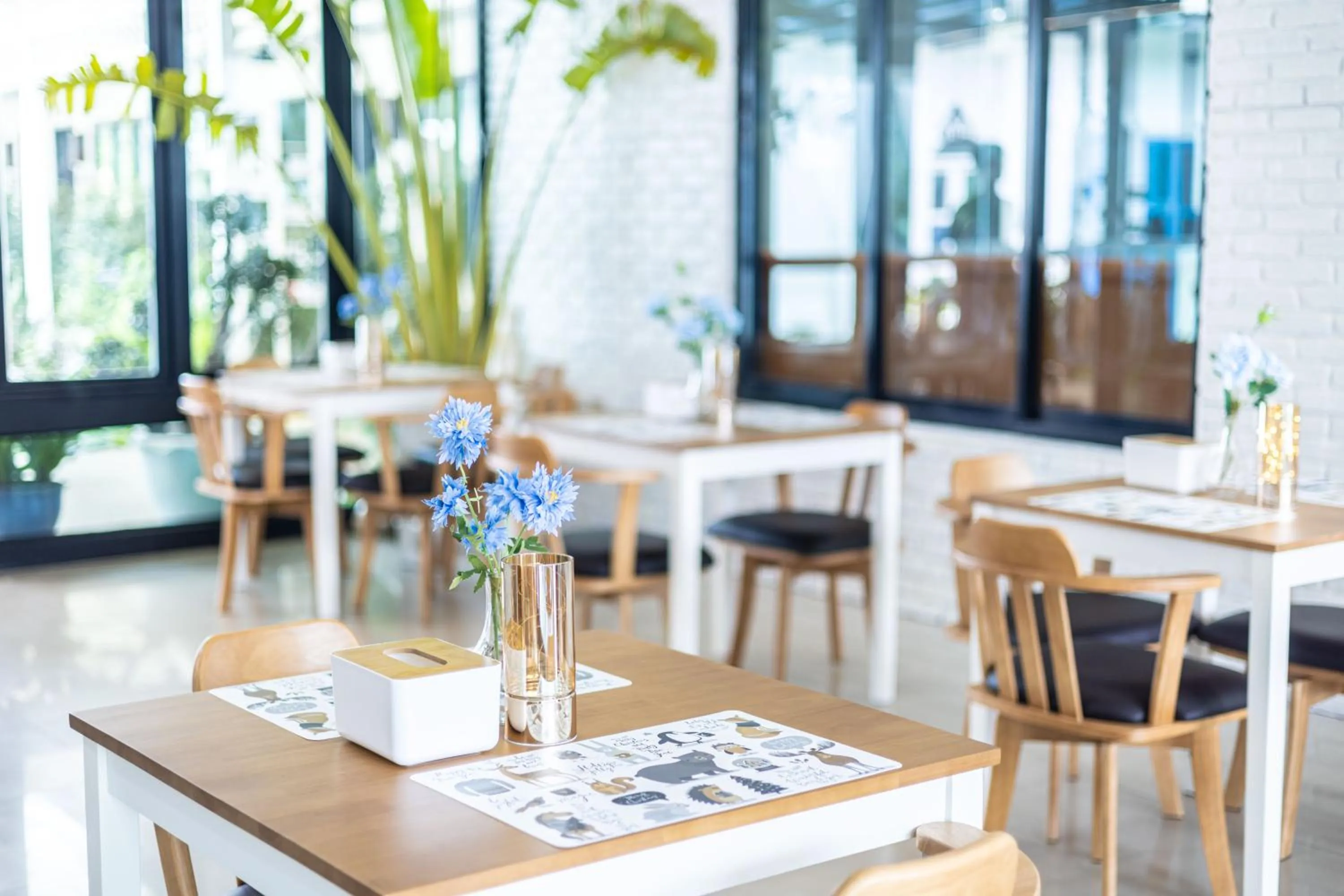 Restaurant/places to eat in Blue Carina Hotel Phuket