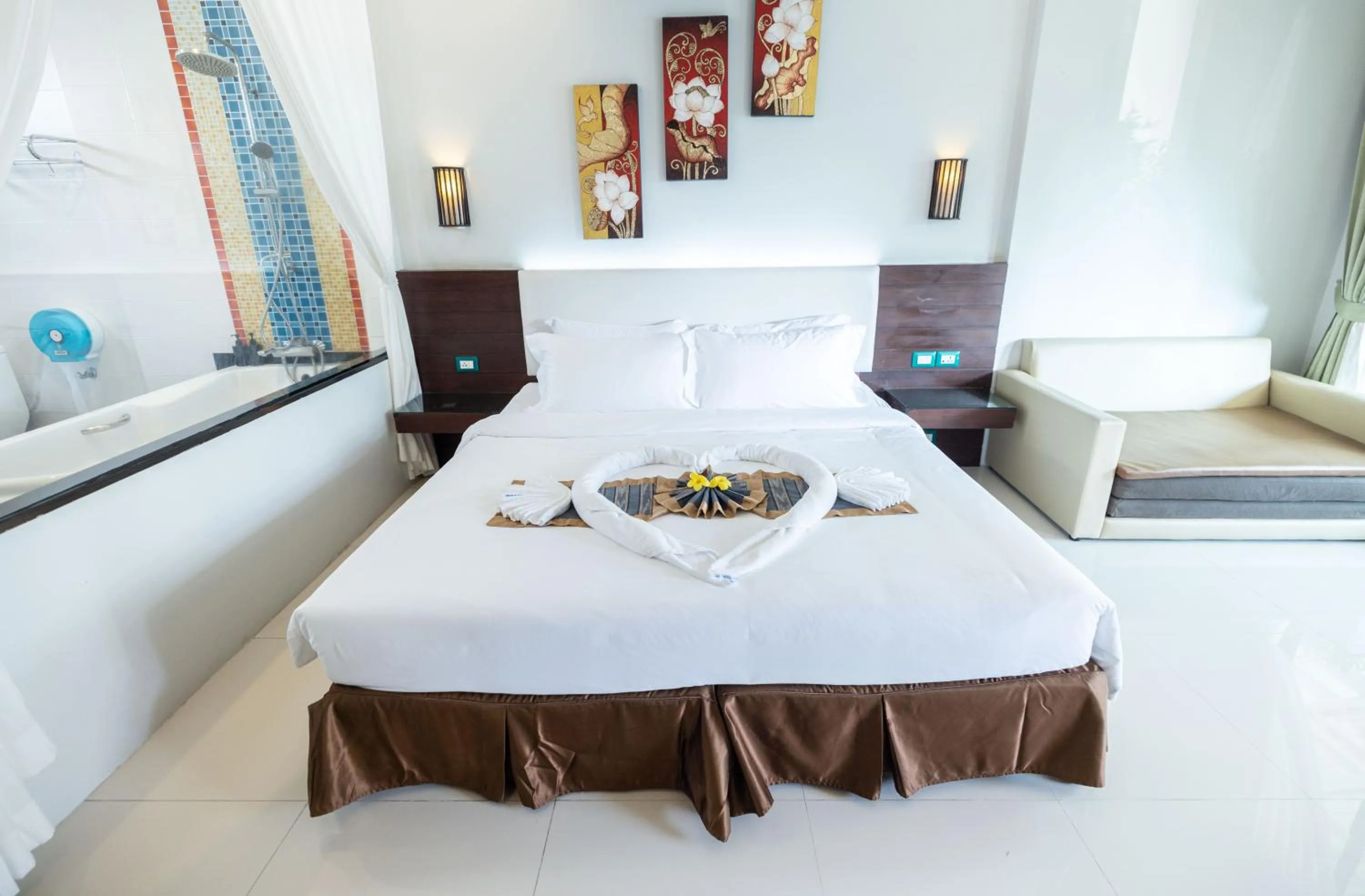 Living room, Bed in Blue Carina Hotel Phuket