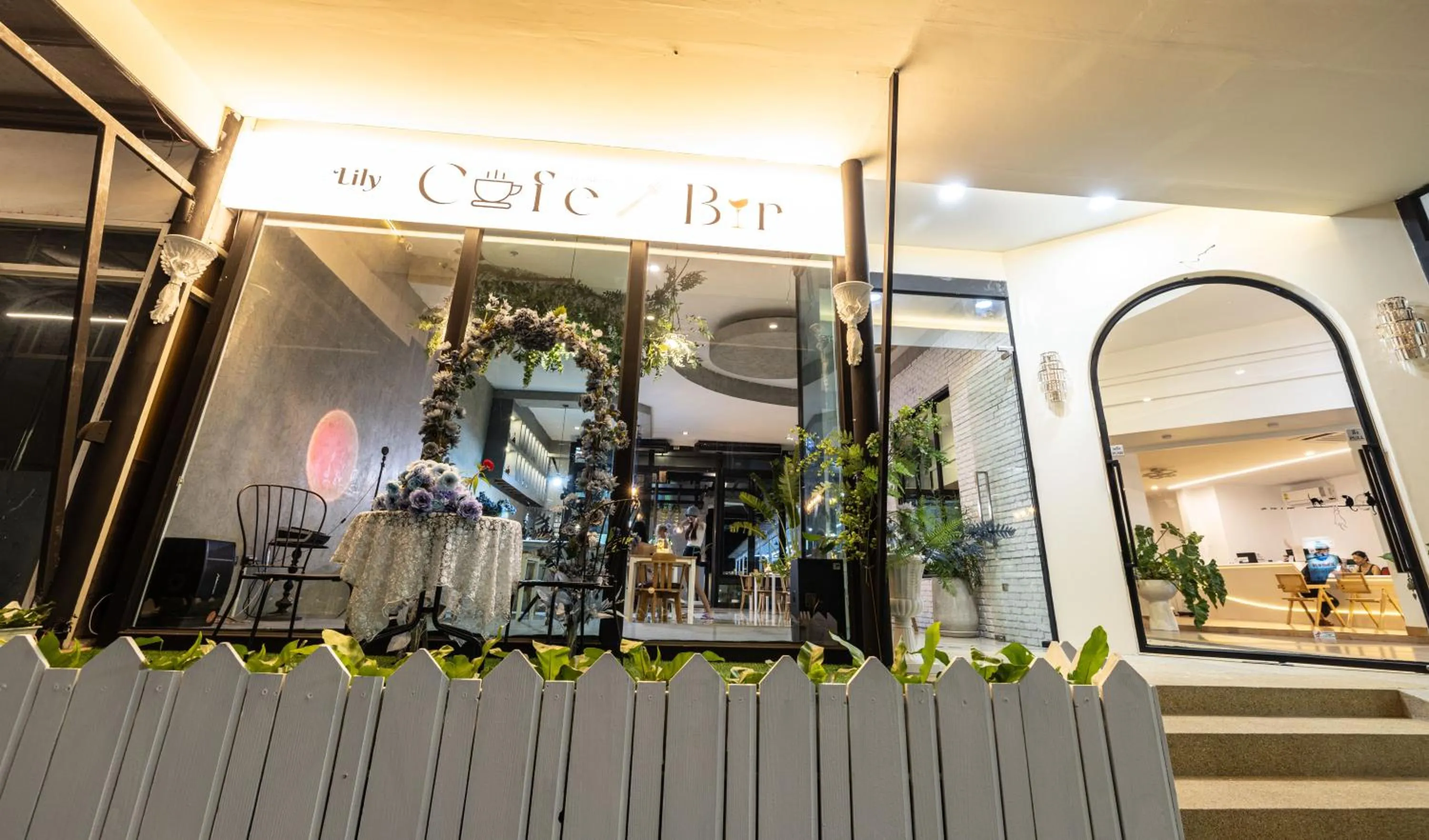 Restaurant/places to eat in Blue Carina Hotel Phuket