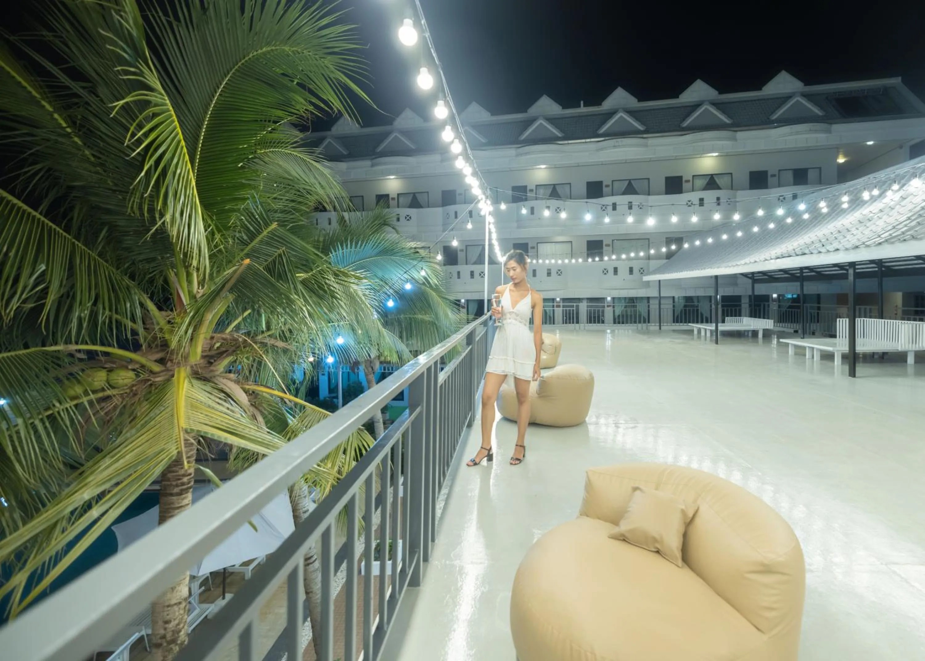 Communal lounge/ TV room in Blue Carina Hotel Phuket