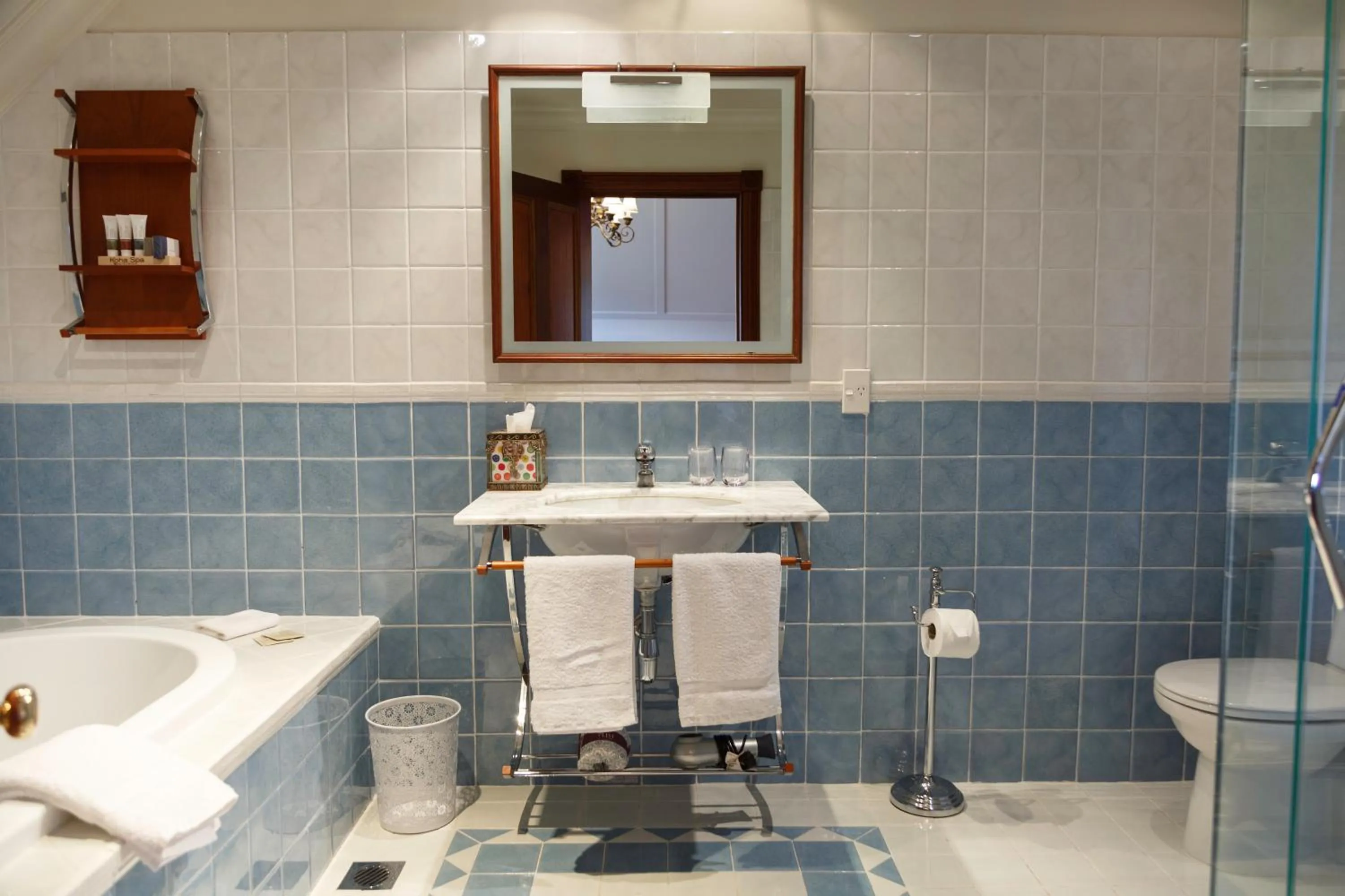 Bathroom in Lake Karapiro Lodge